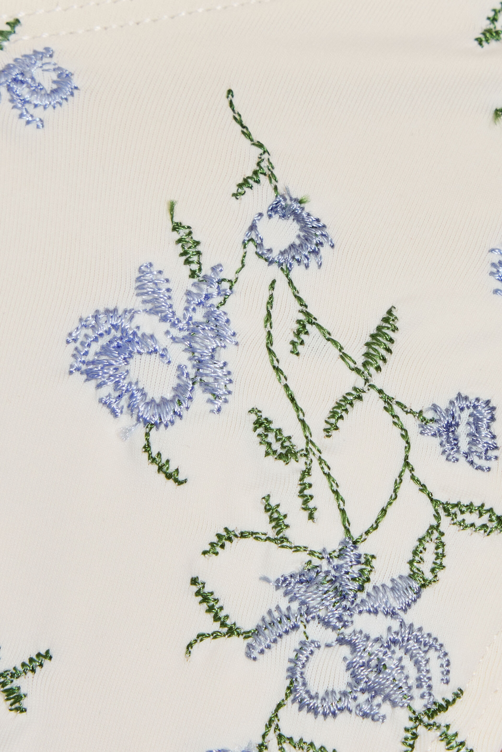 100086540_7XB_alt5_1920x2880