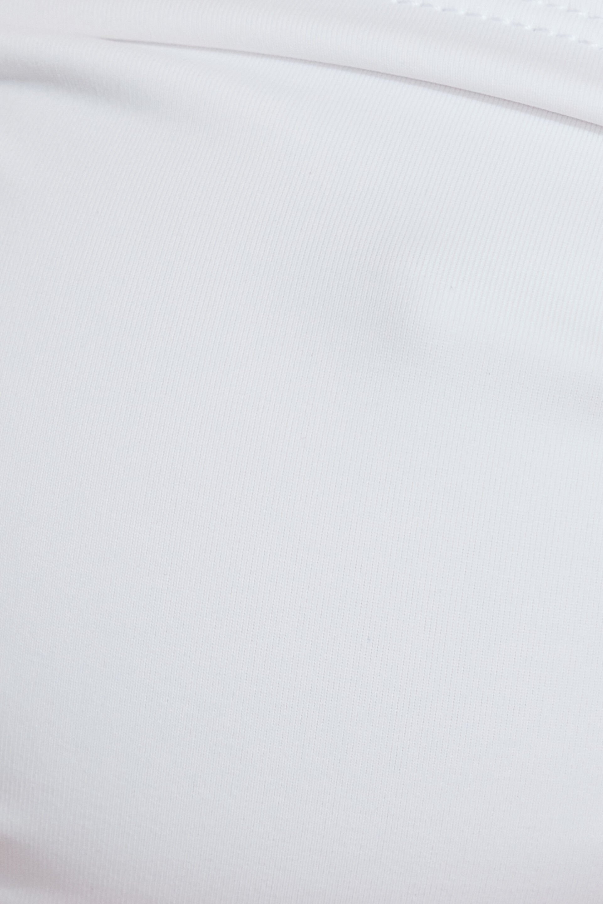 100088120_04N_alt5_1920x2880-2