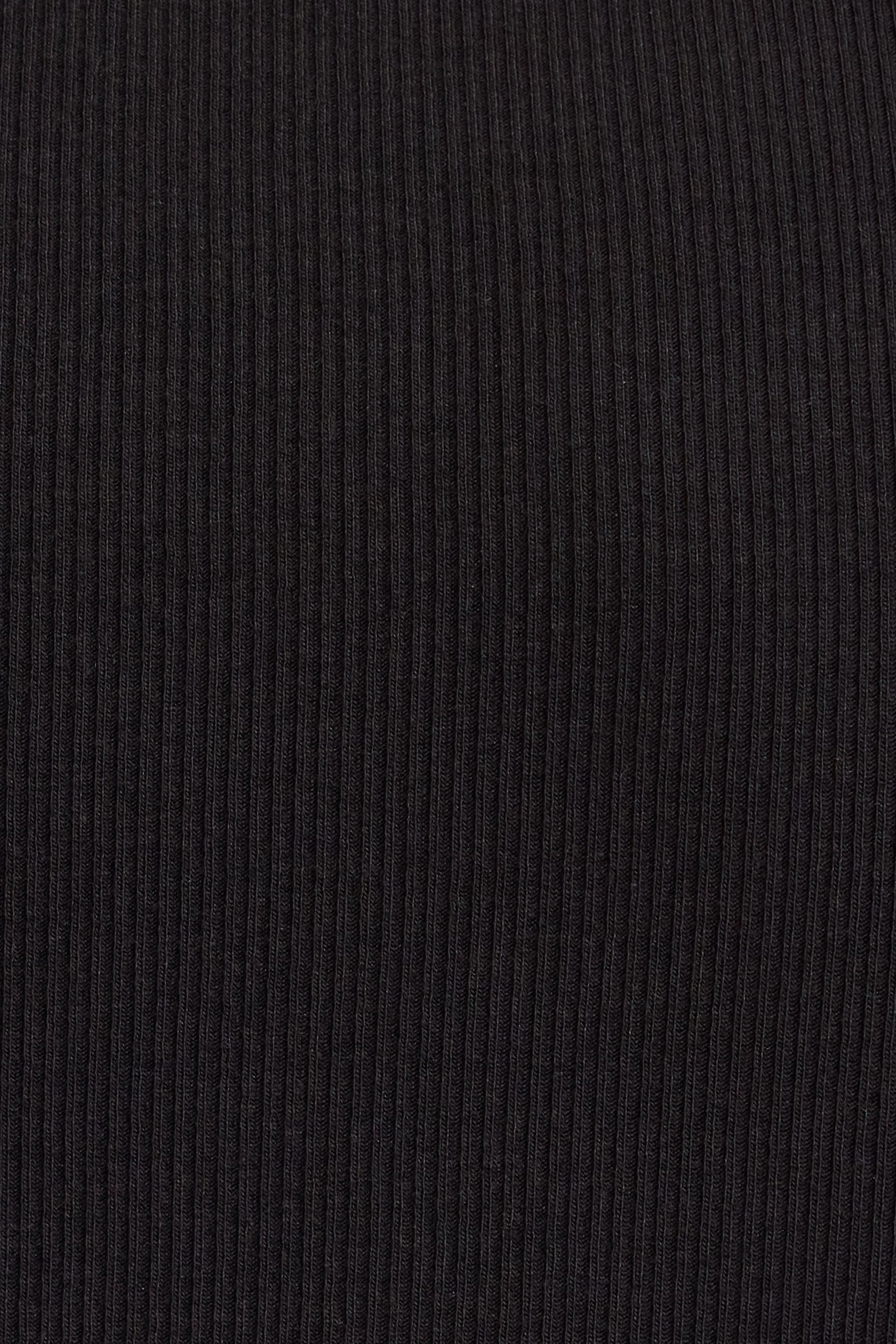 100088327_06V_alt3_1920x2880-2