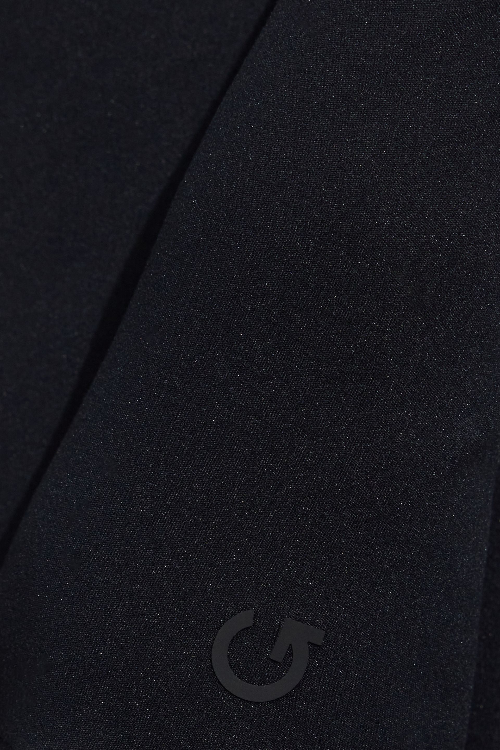 100089046_06V_alt5_1920x2880