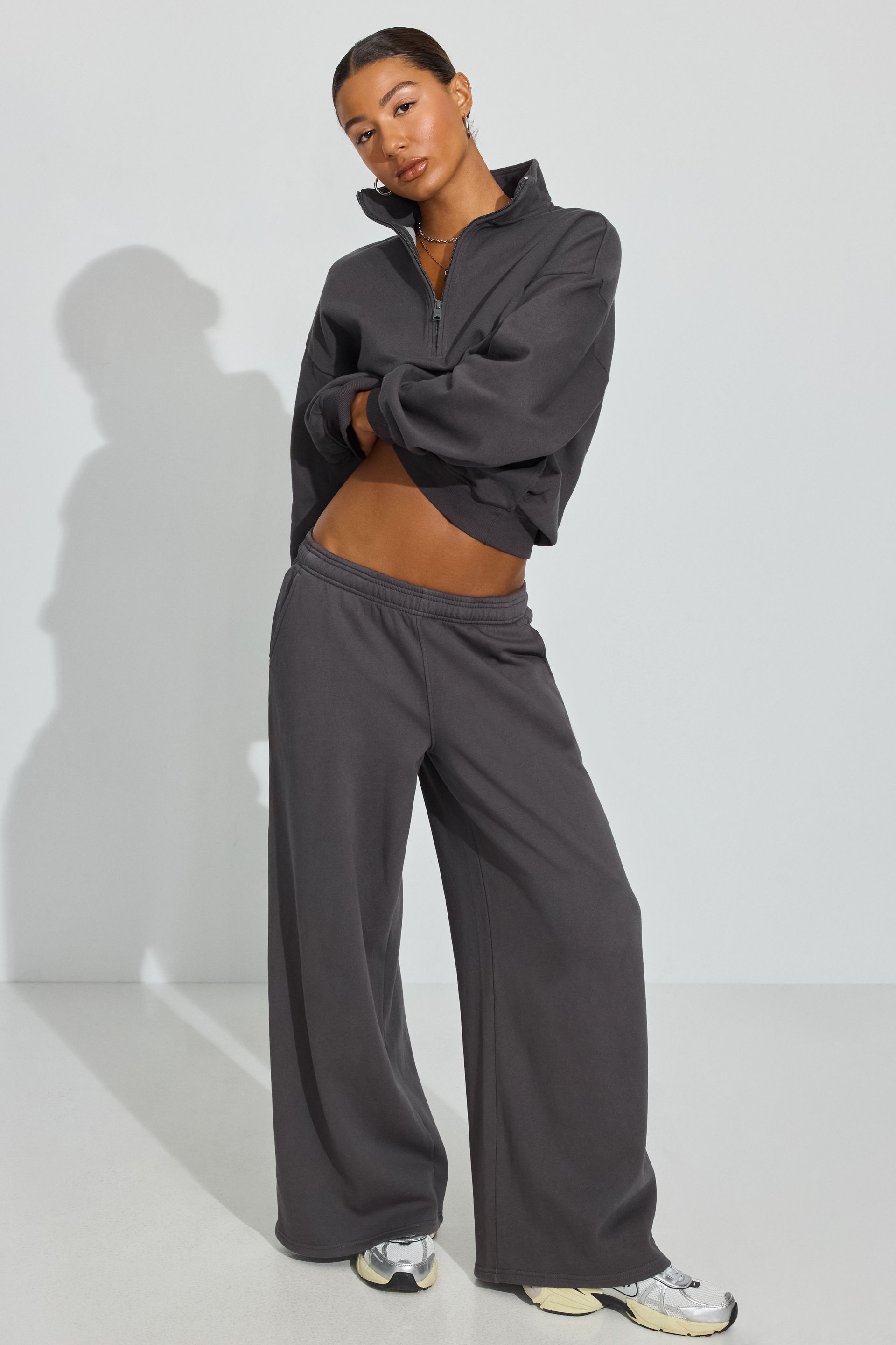 100091830_5GK_alt1_1920x2880-4