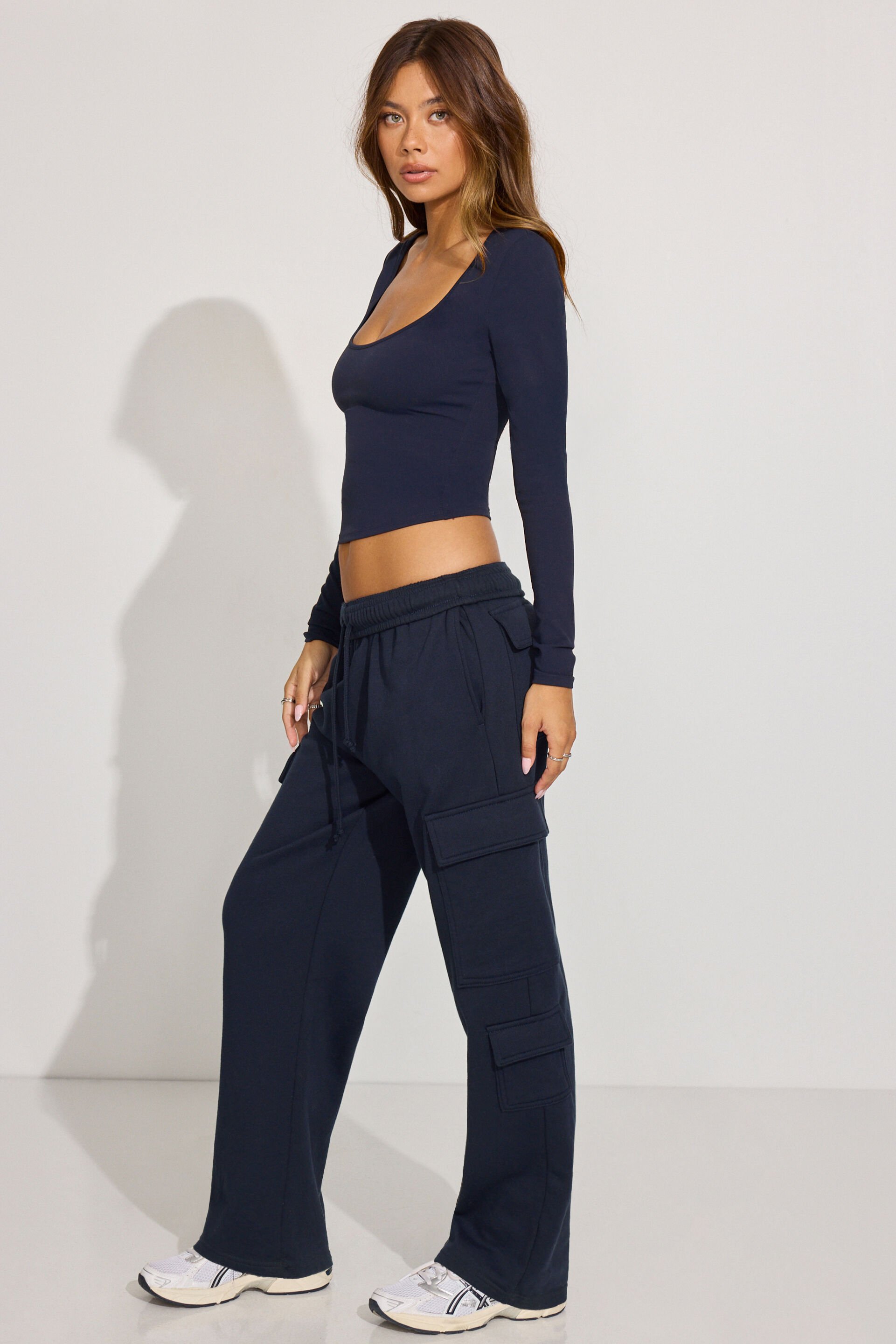 100091918_06G_alt1_1920x2880-4