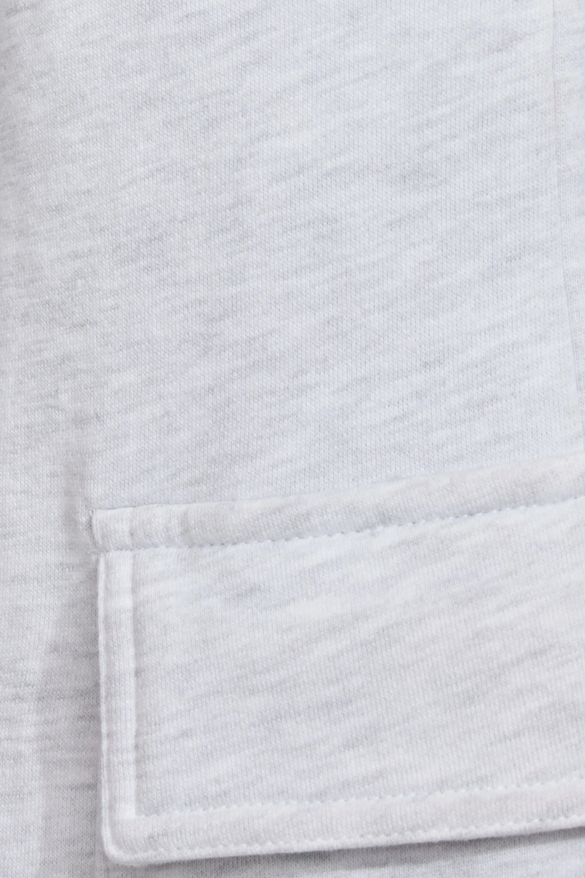 100091918_18X_alt4_1920x2880