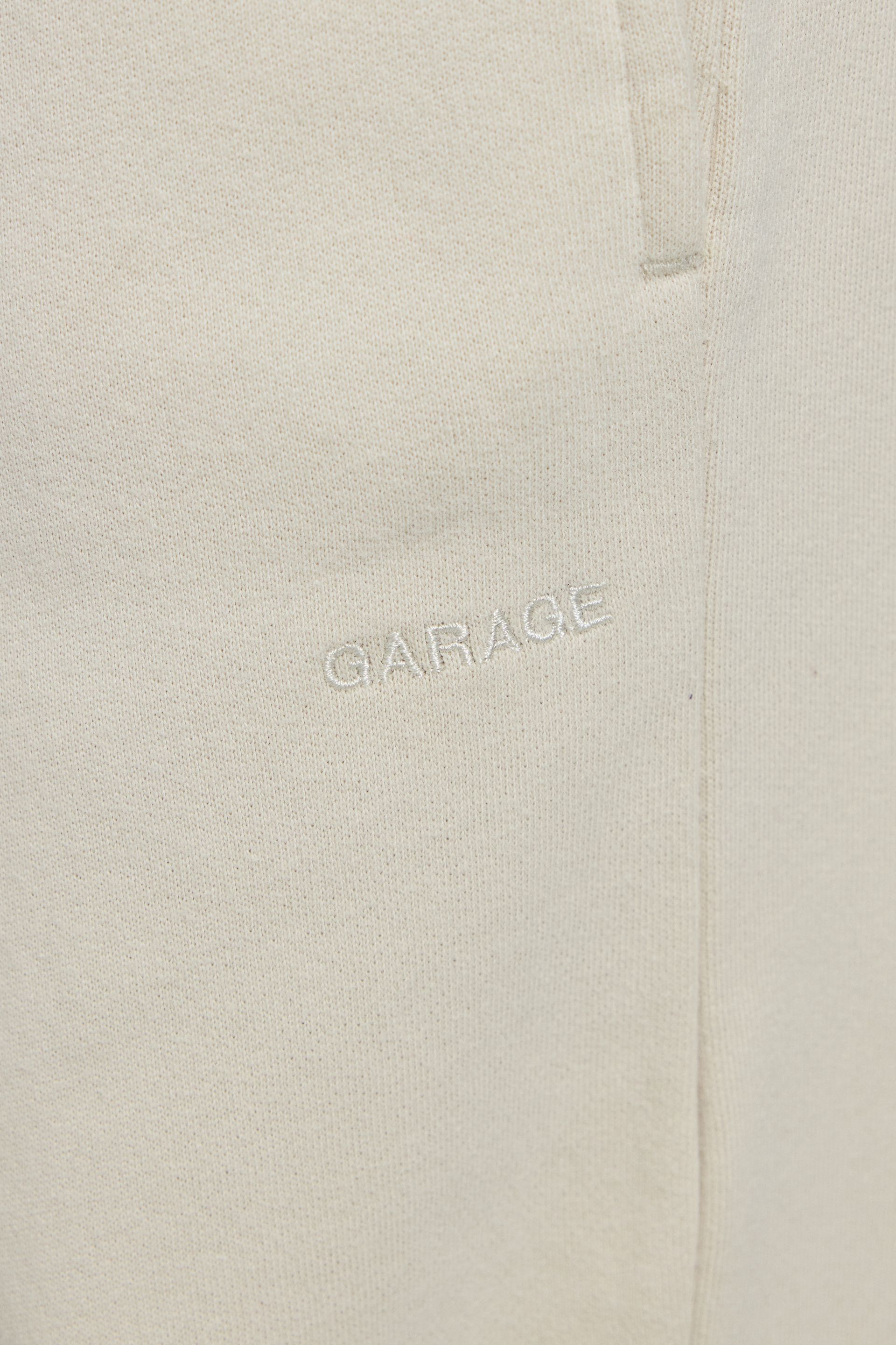 100091919_7L9_alt4_1920x2880-6