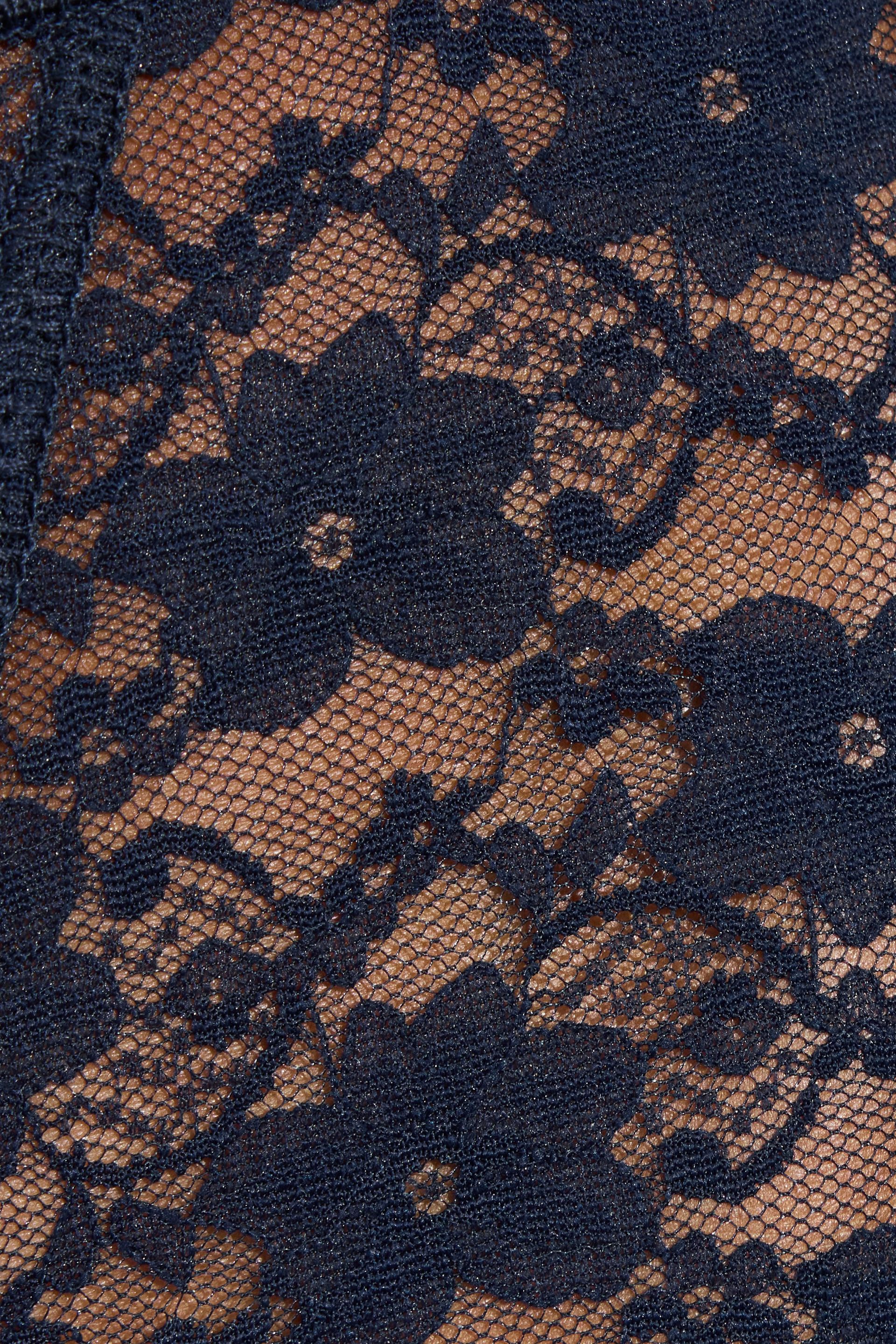 100092198_06G_alt3_1920x2880-2