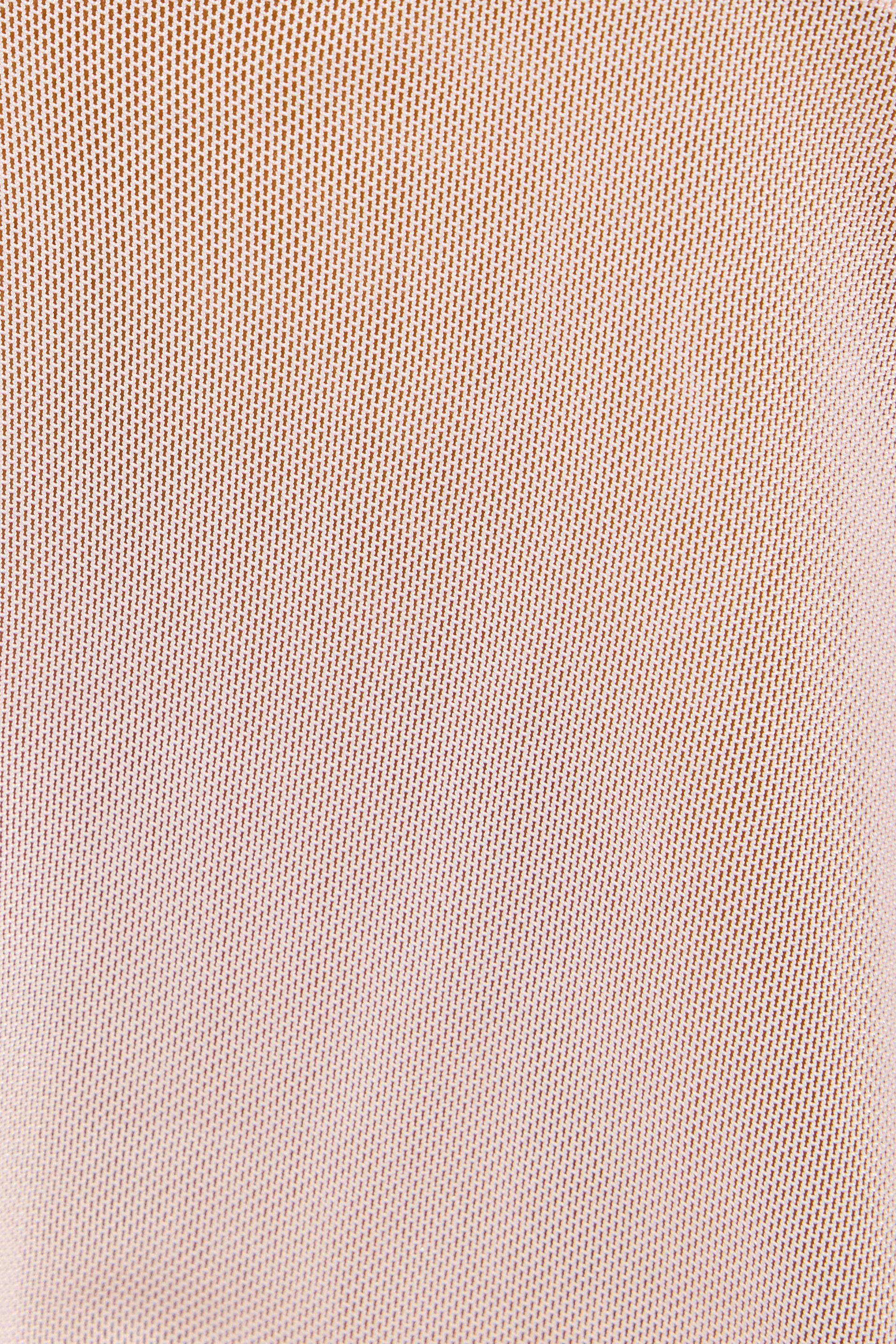 100092205_6NE_alt5_1920x2880