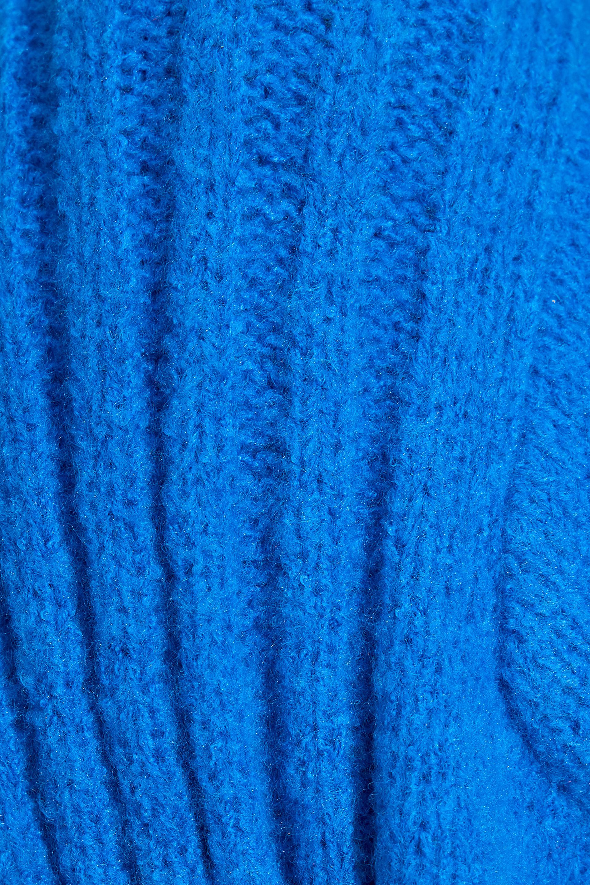 100092349_7T9_alt5_1920x2880-3