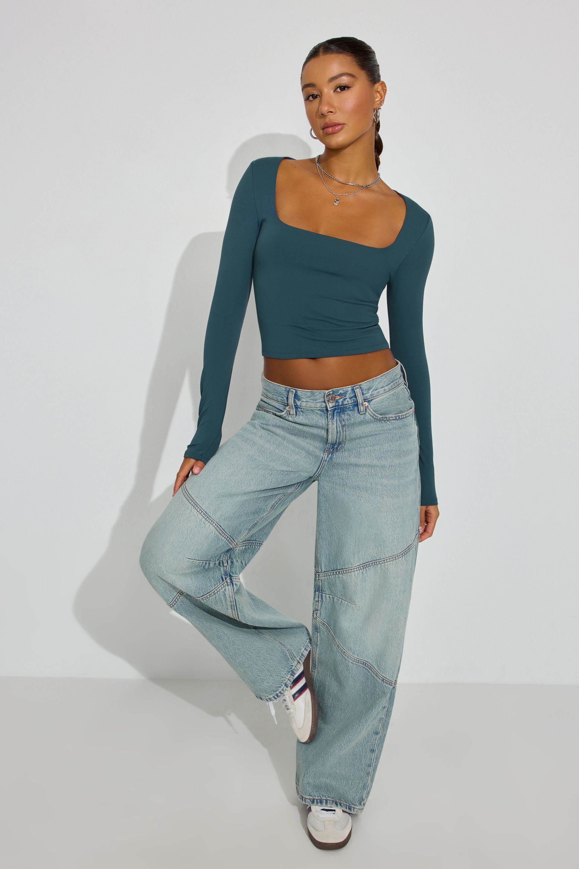 100092915_7LN_alt1_1920x2880