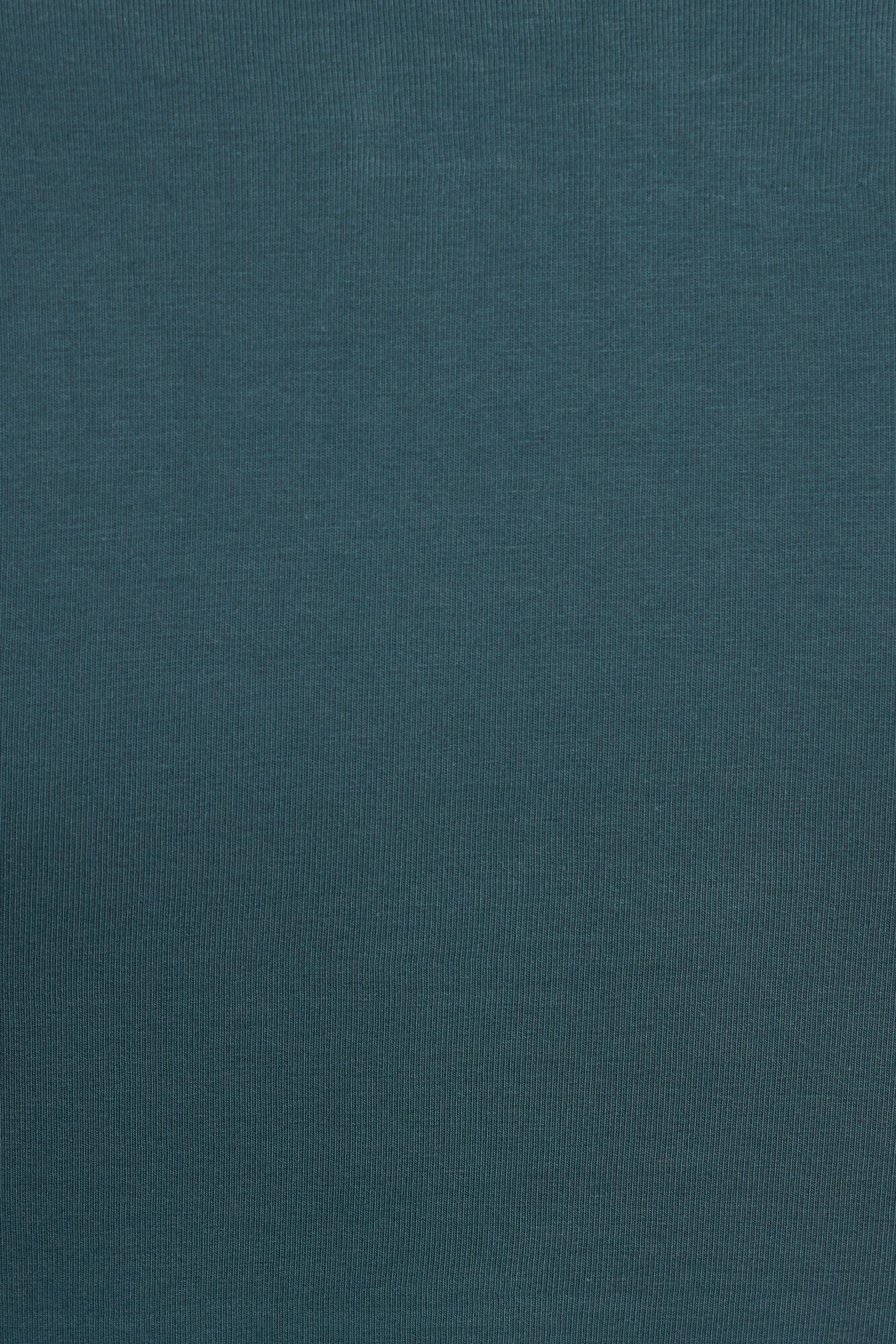 100092915_7LN_alt3_1920x2880