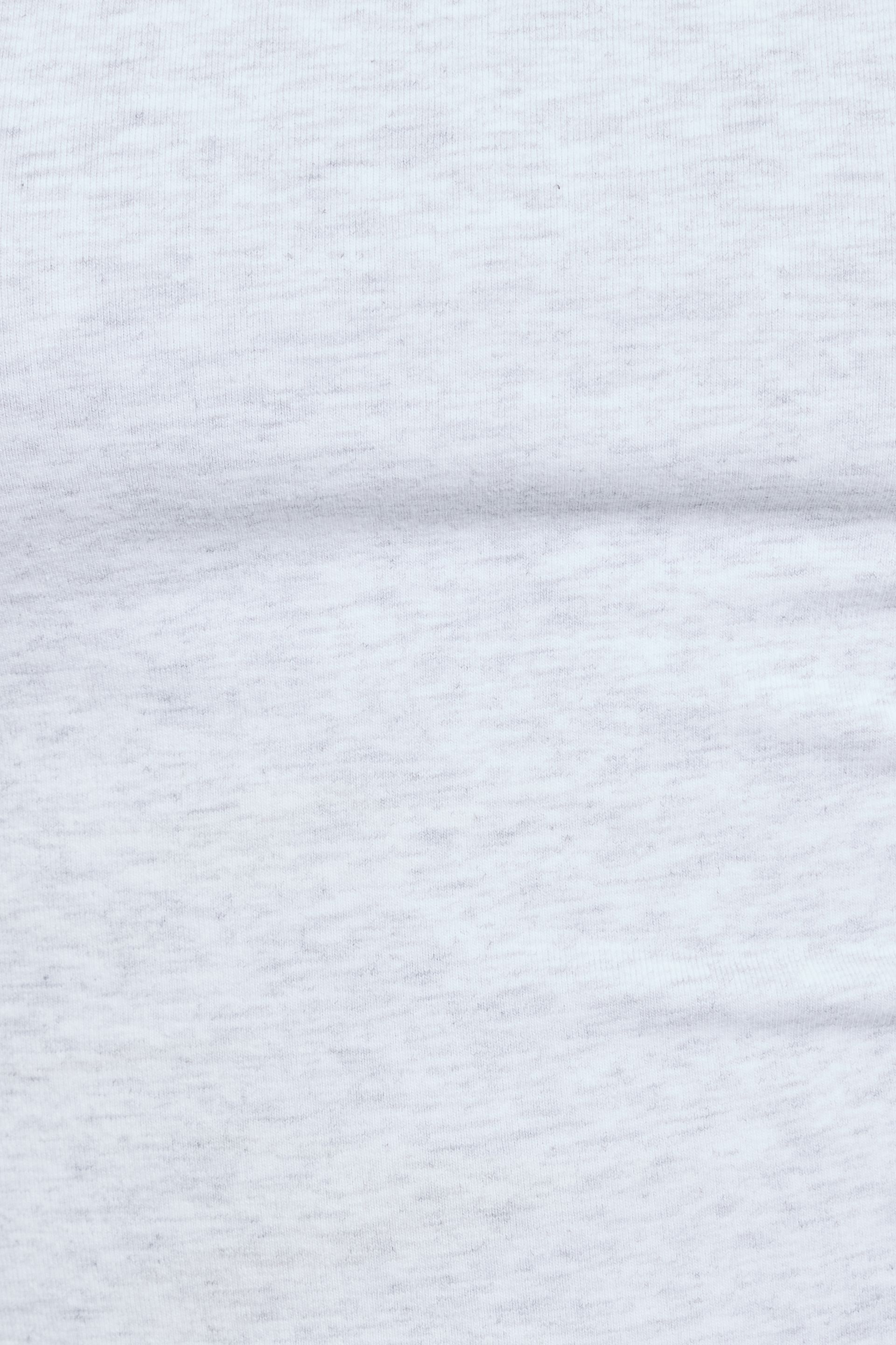 100093029_69I_alt4_1920x2880-2