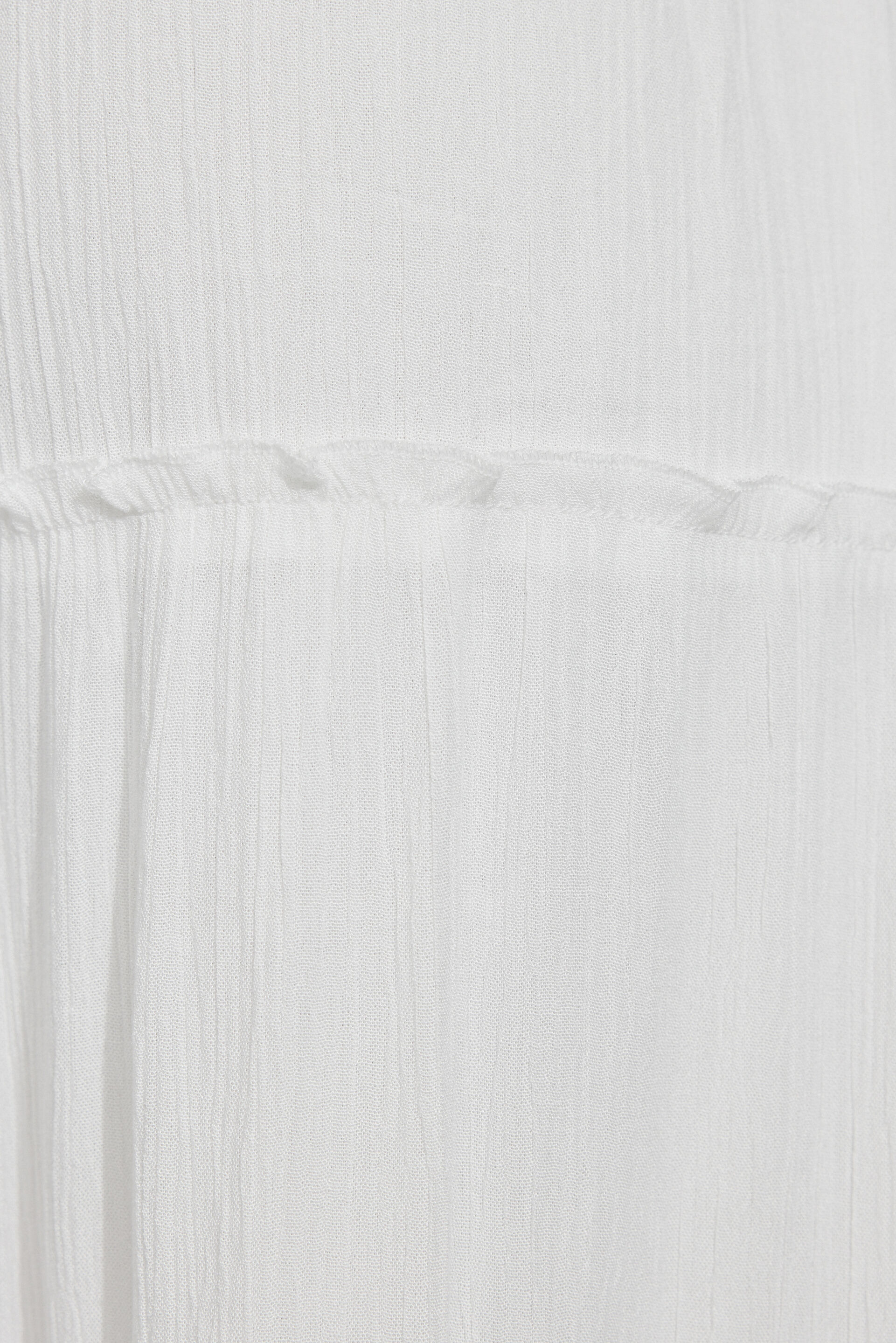 100093092_03G_alt4_1920x2880-2