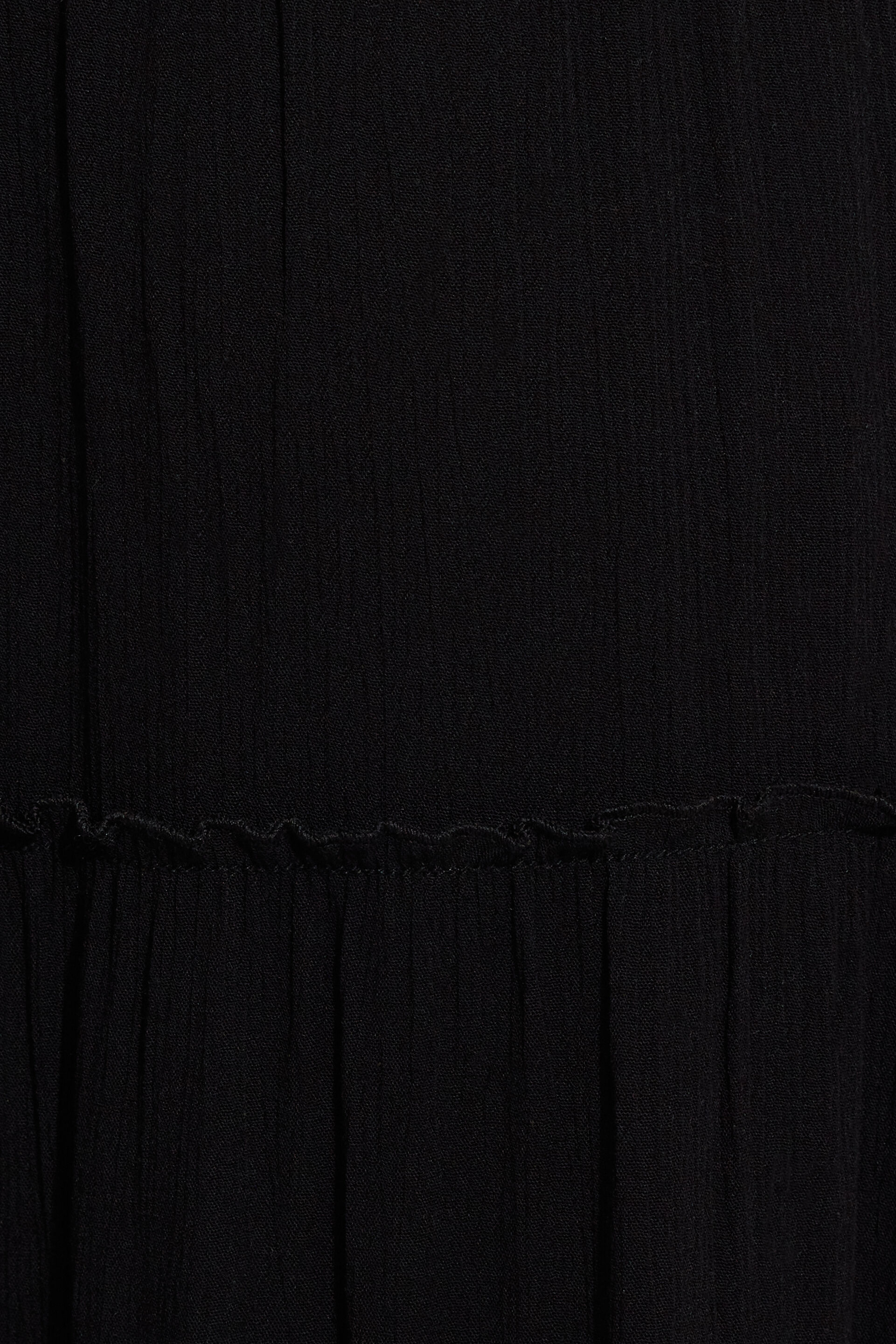 100093092_06V_alt3_1920x2880-2