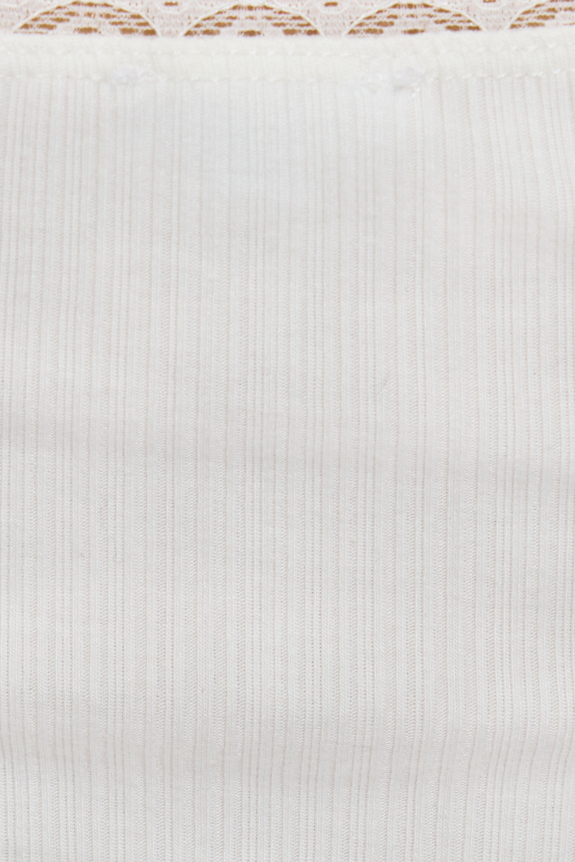 100093663_7VK_alt4_1920x2880-2