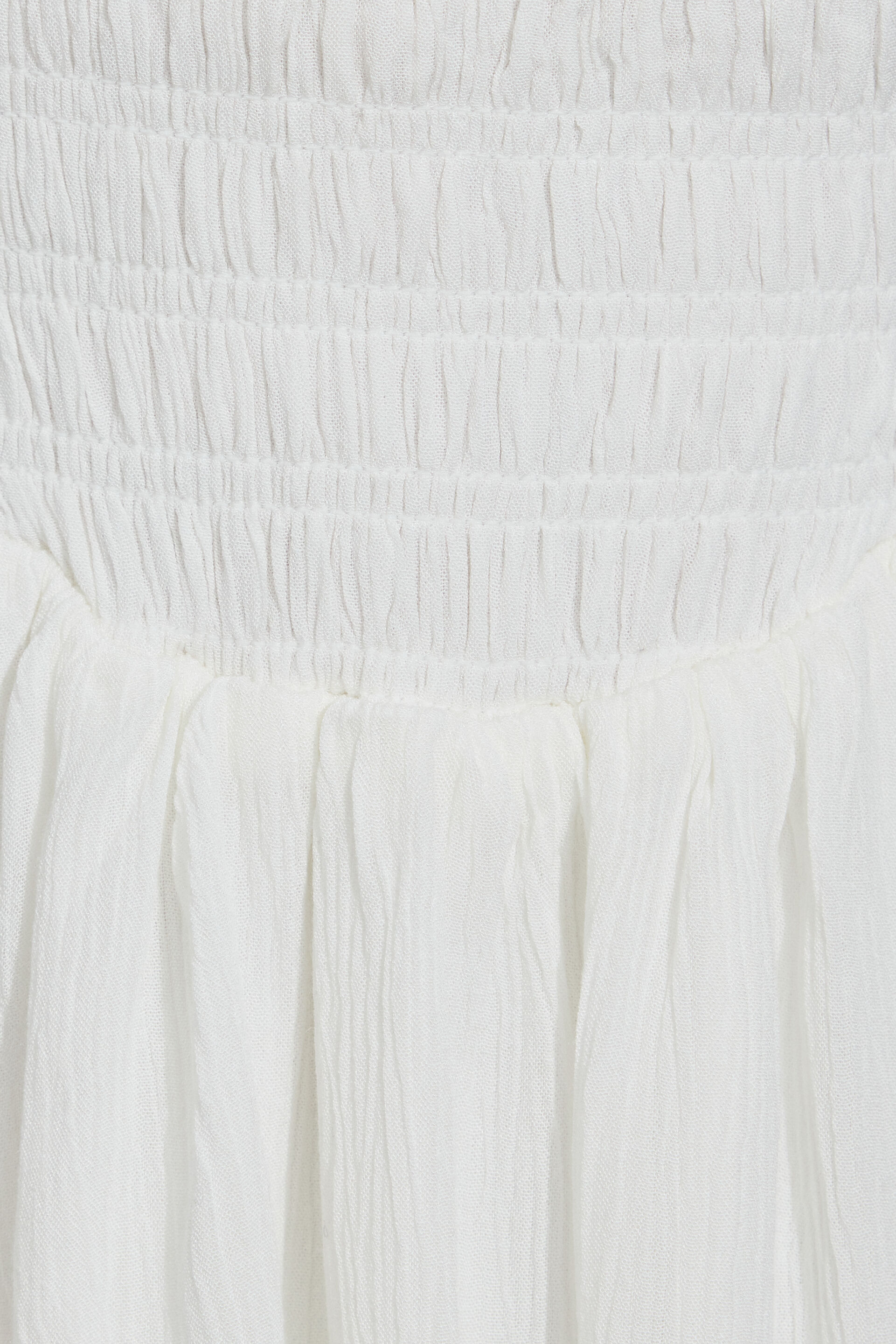 100093823_03G_alt5_1920x2880-1