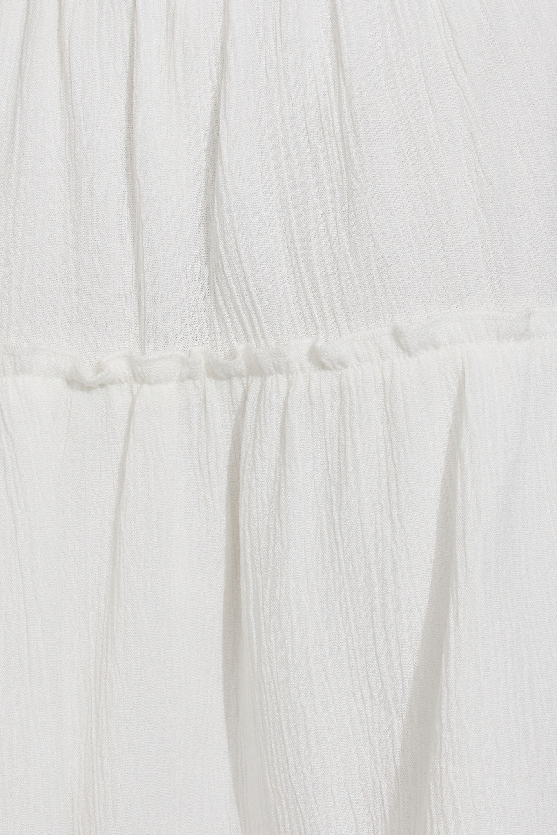 100093917_03G_alt4_1920x2880