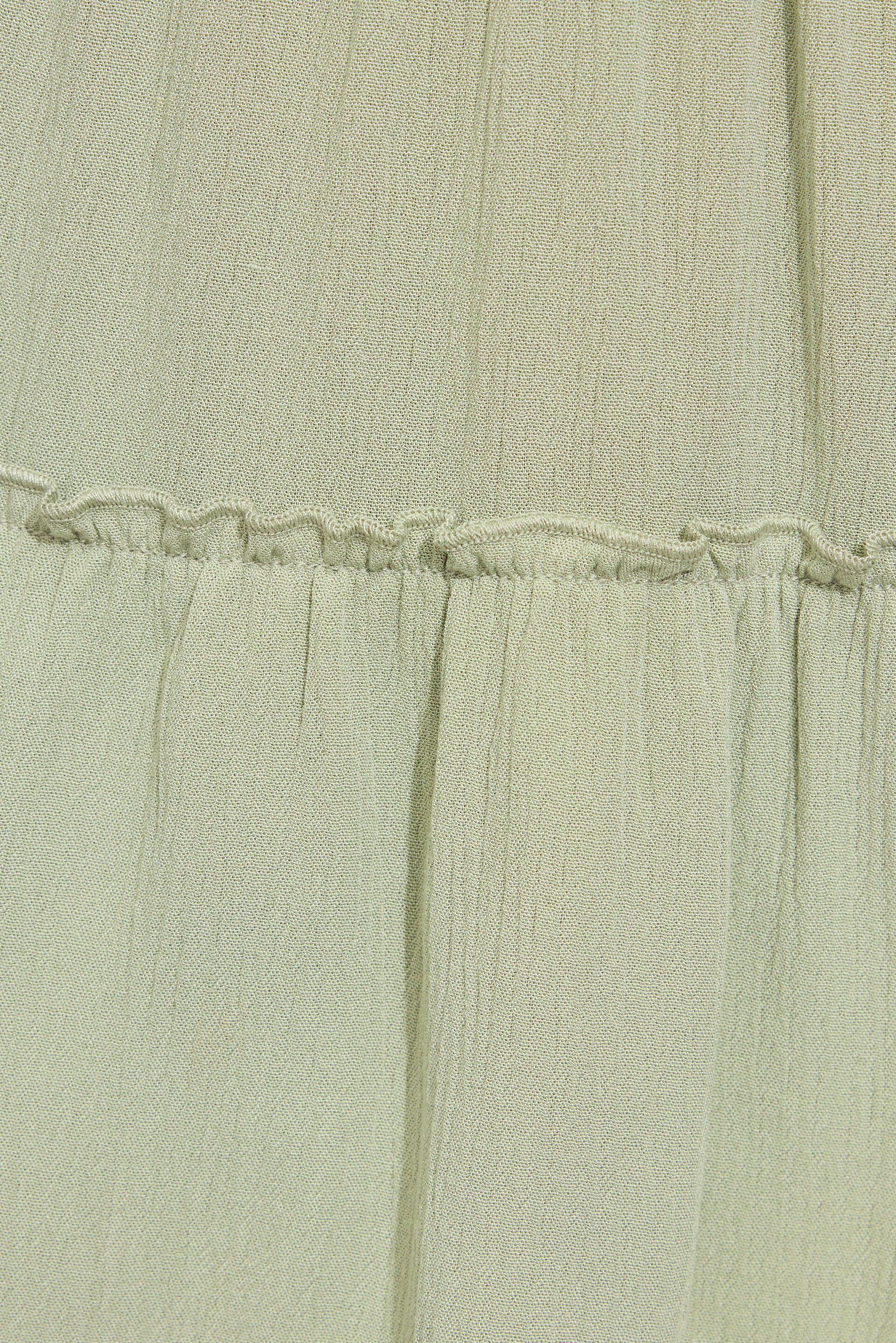 100093917_3V5_alt4_1920x2880-4