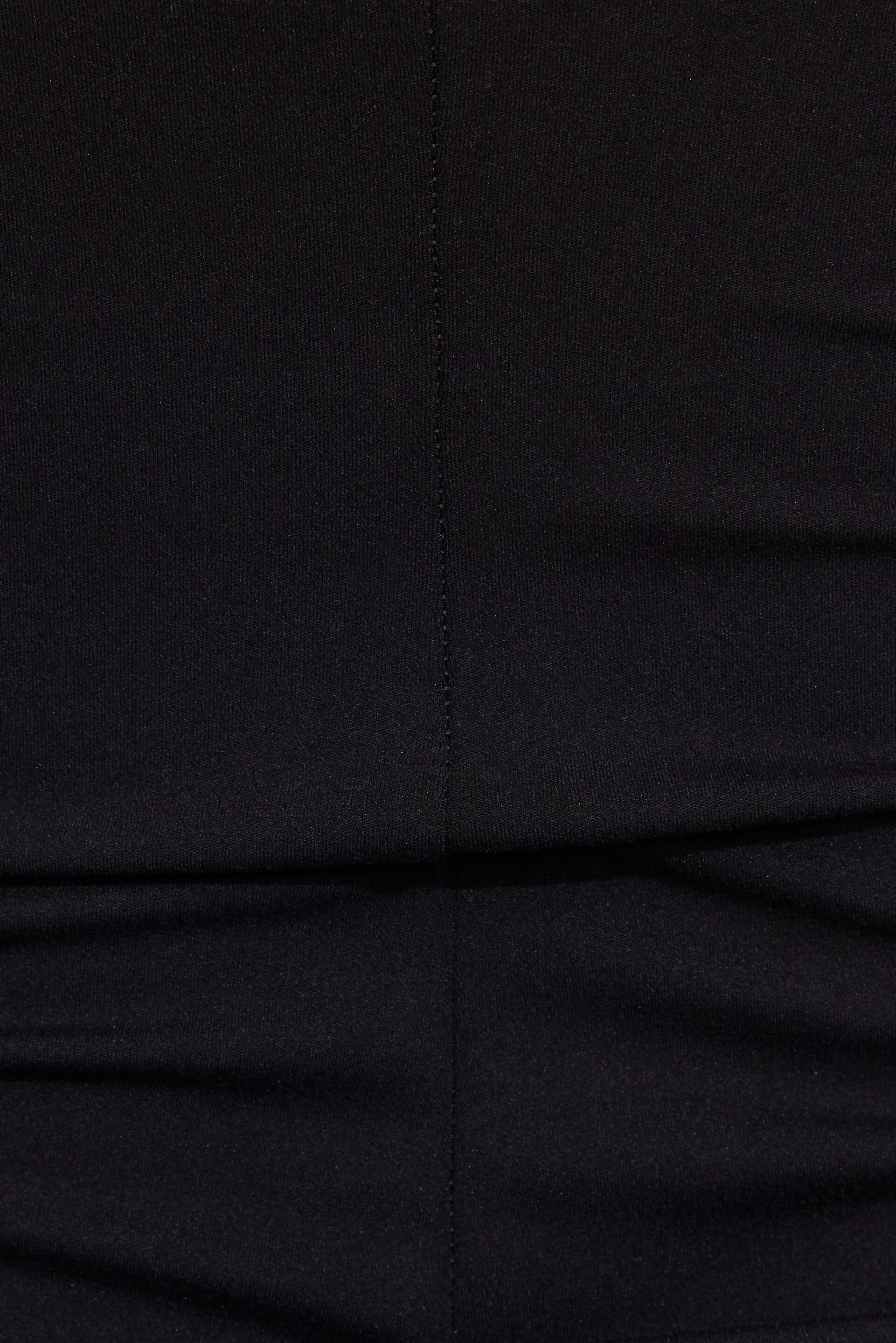 100094156_06V_alt4_1920x2880