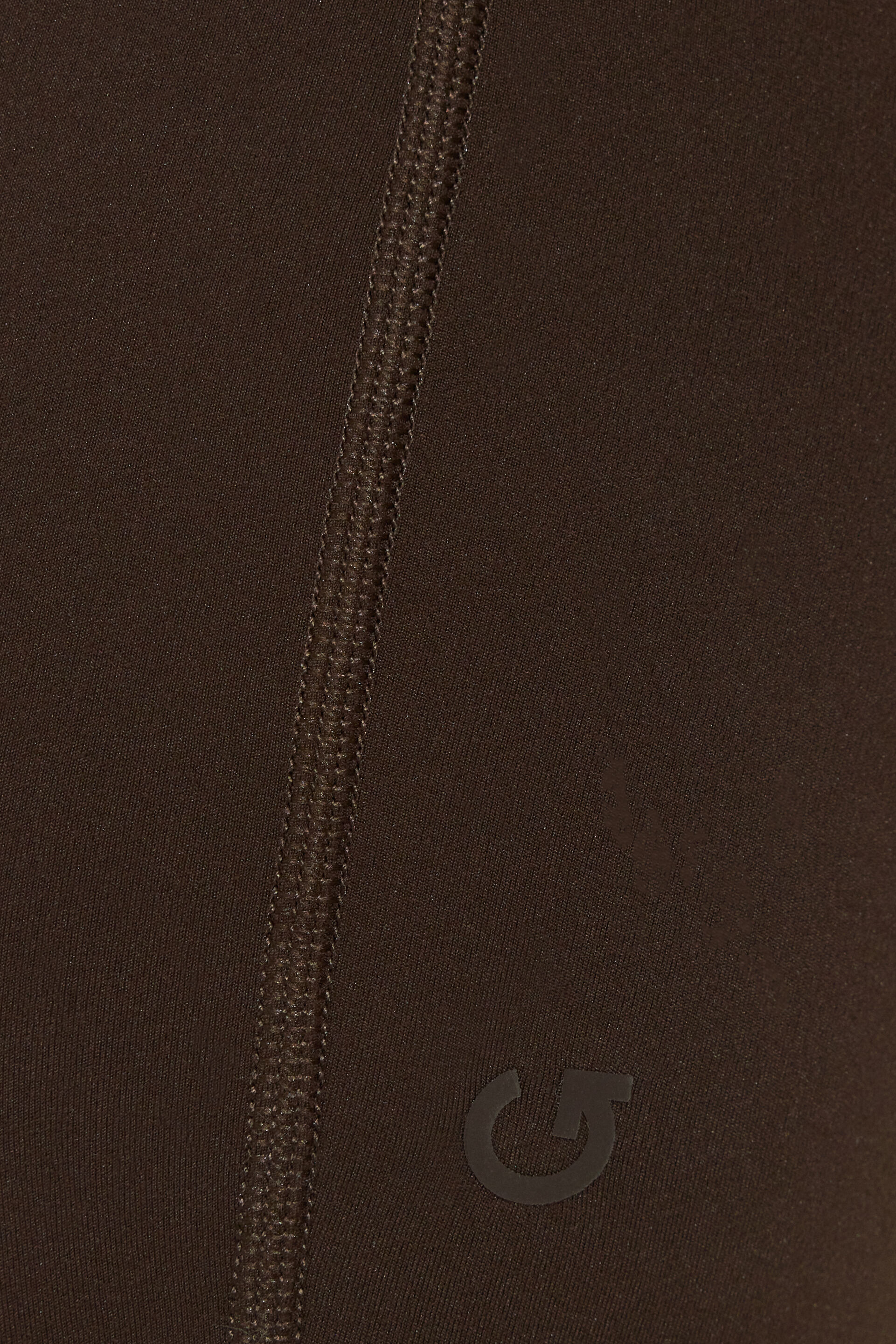 100094173_4DD_alt4_1920x2880-3