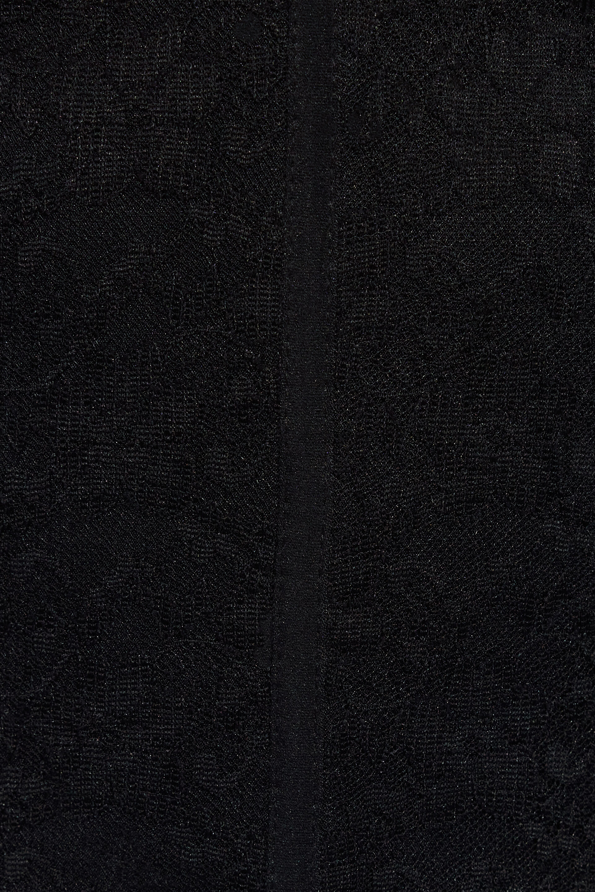 100094709_06V_alt4_1920x2880-5