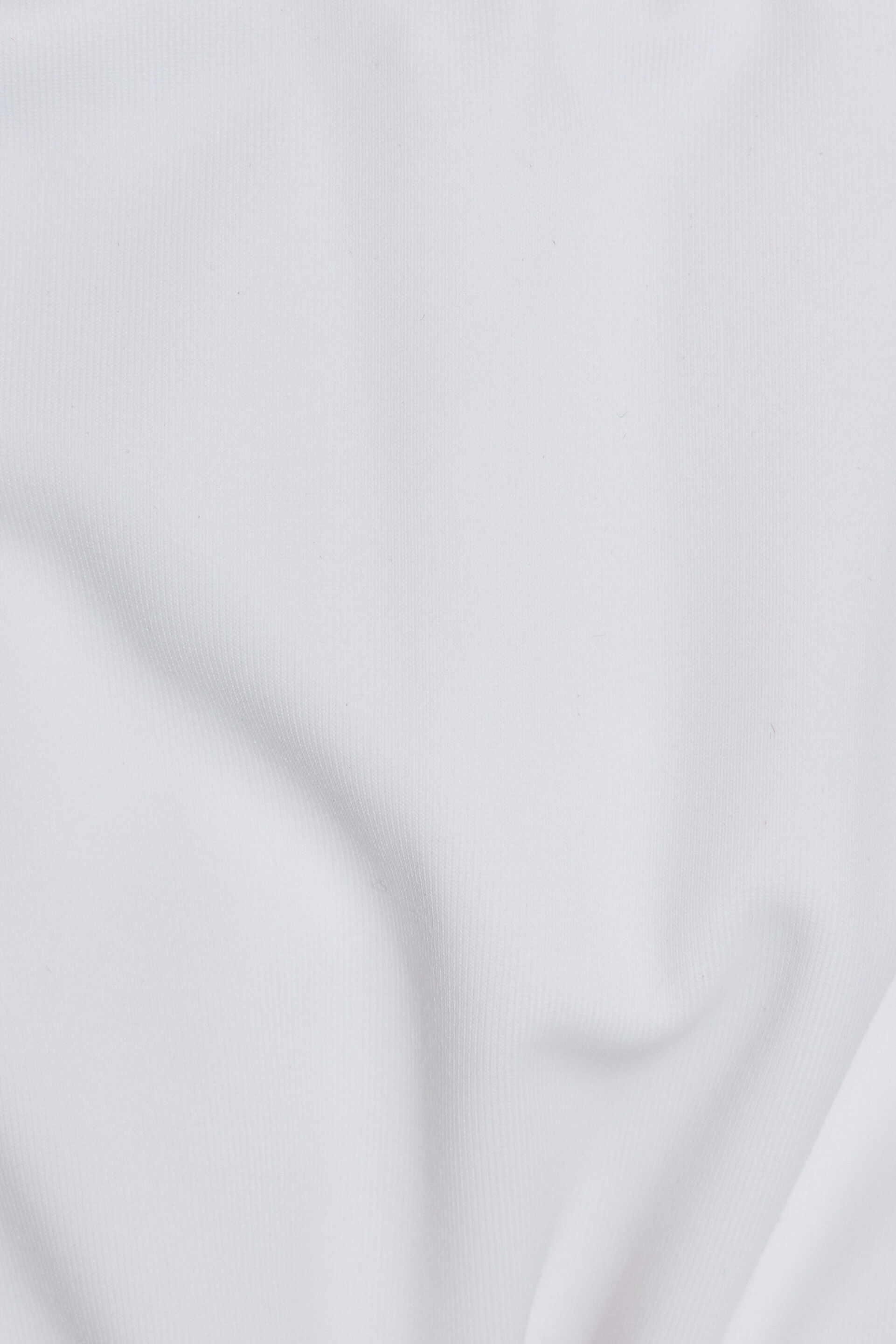 100095189_04N_alt4_1920x2880