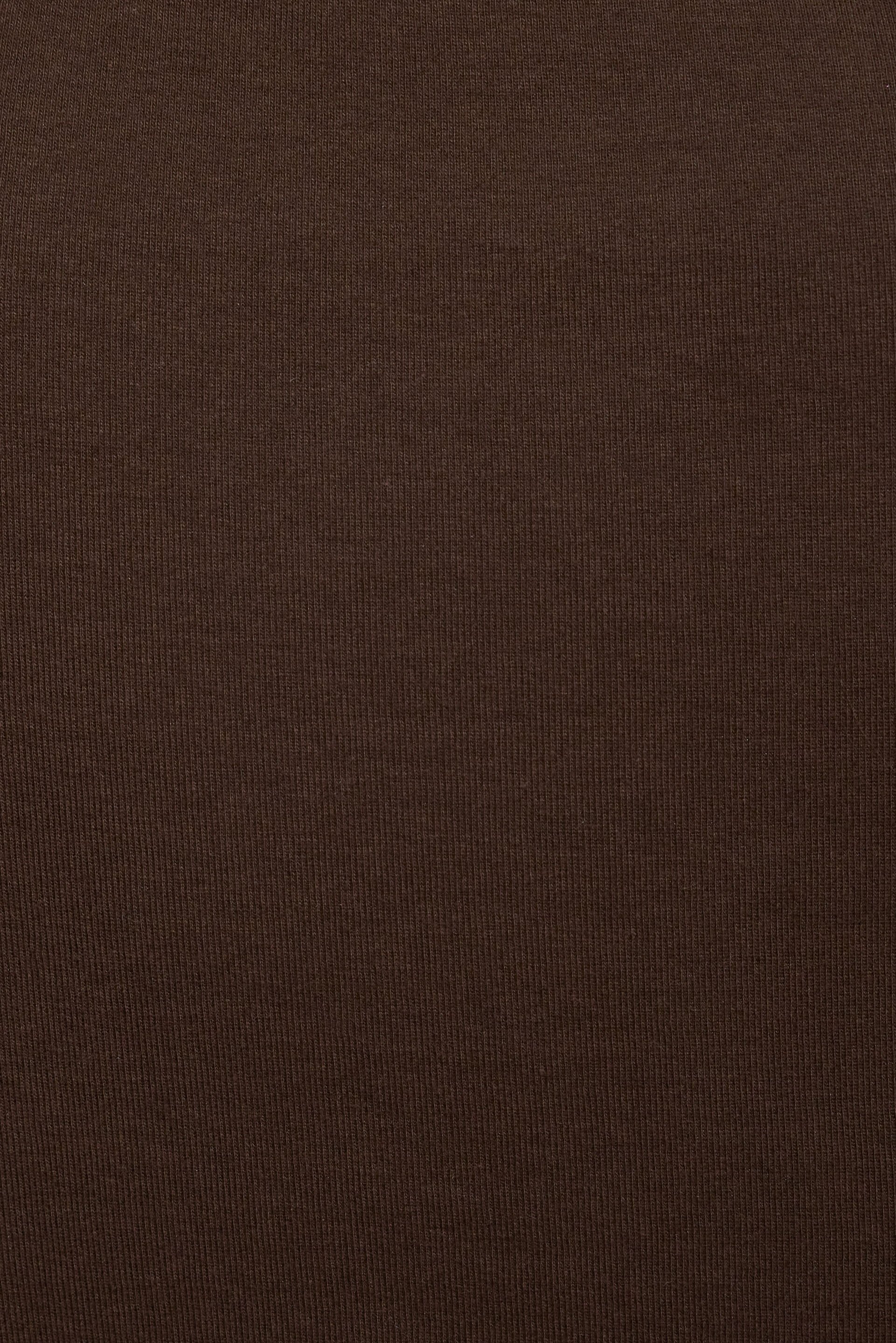 100095202_8AE_alt3_1920x2880-7