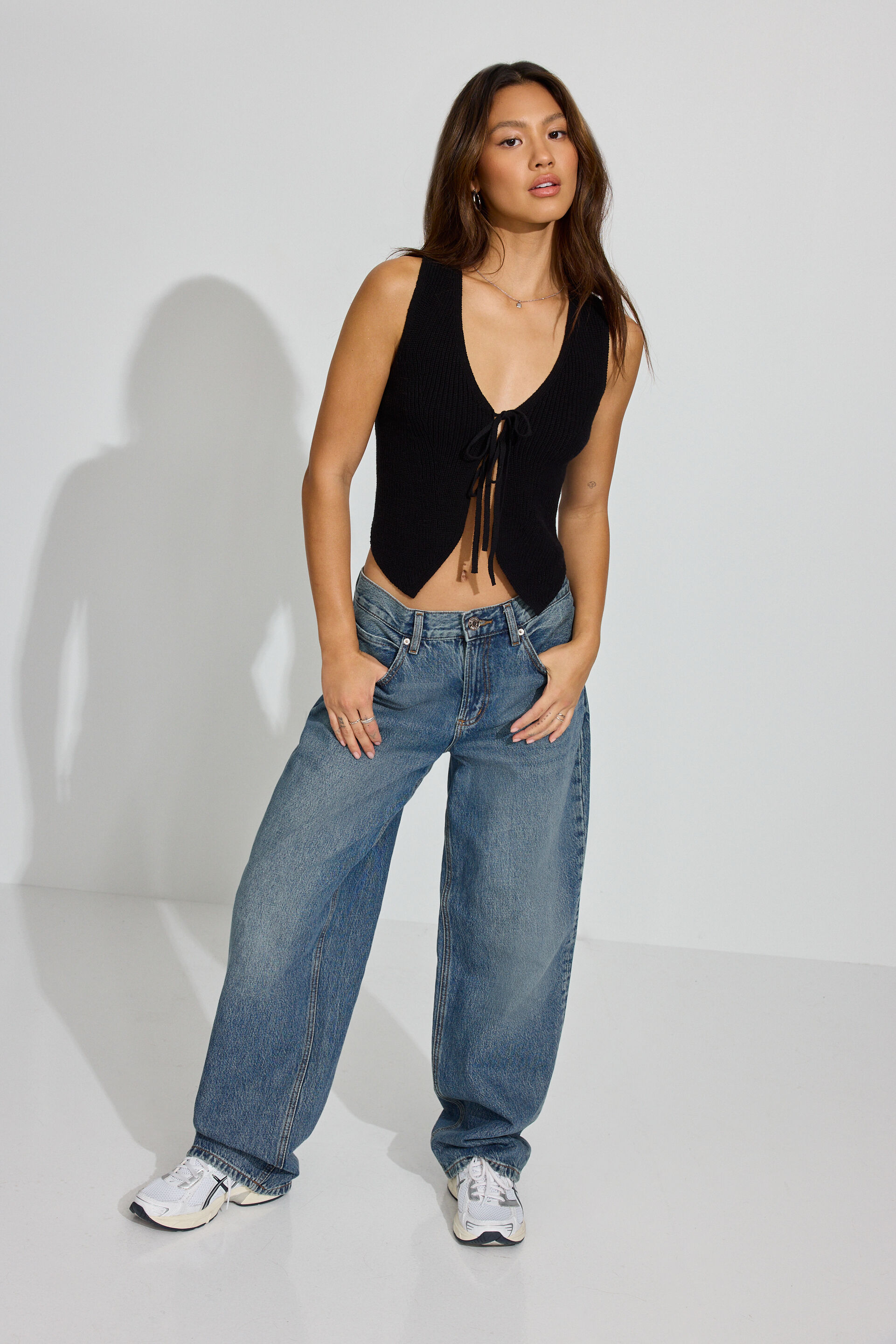 100095442_06V_alt1_1920x2880-2