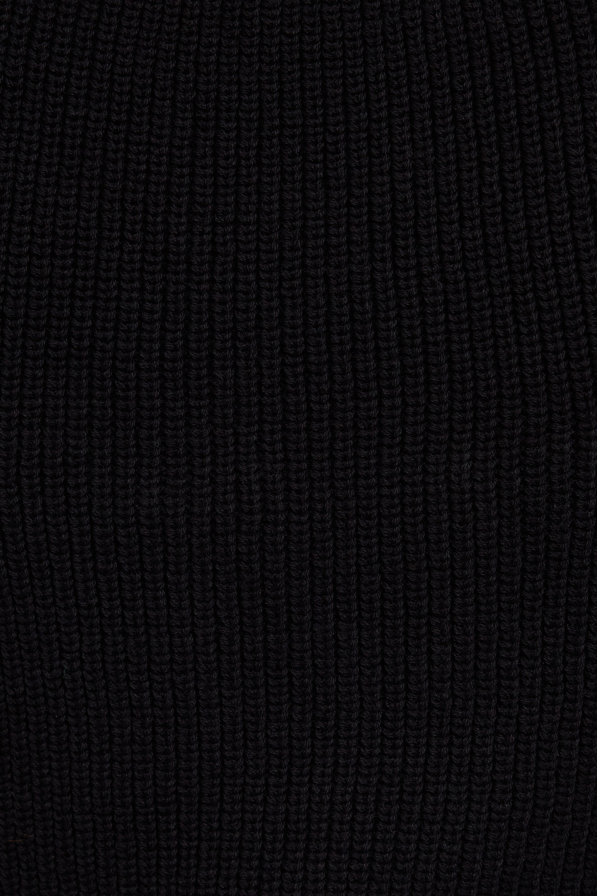 100095442_06V_alt4_1920x2880