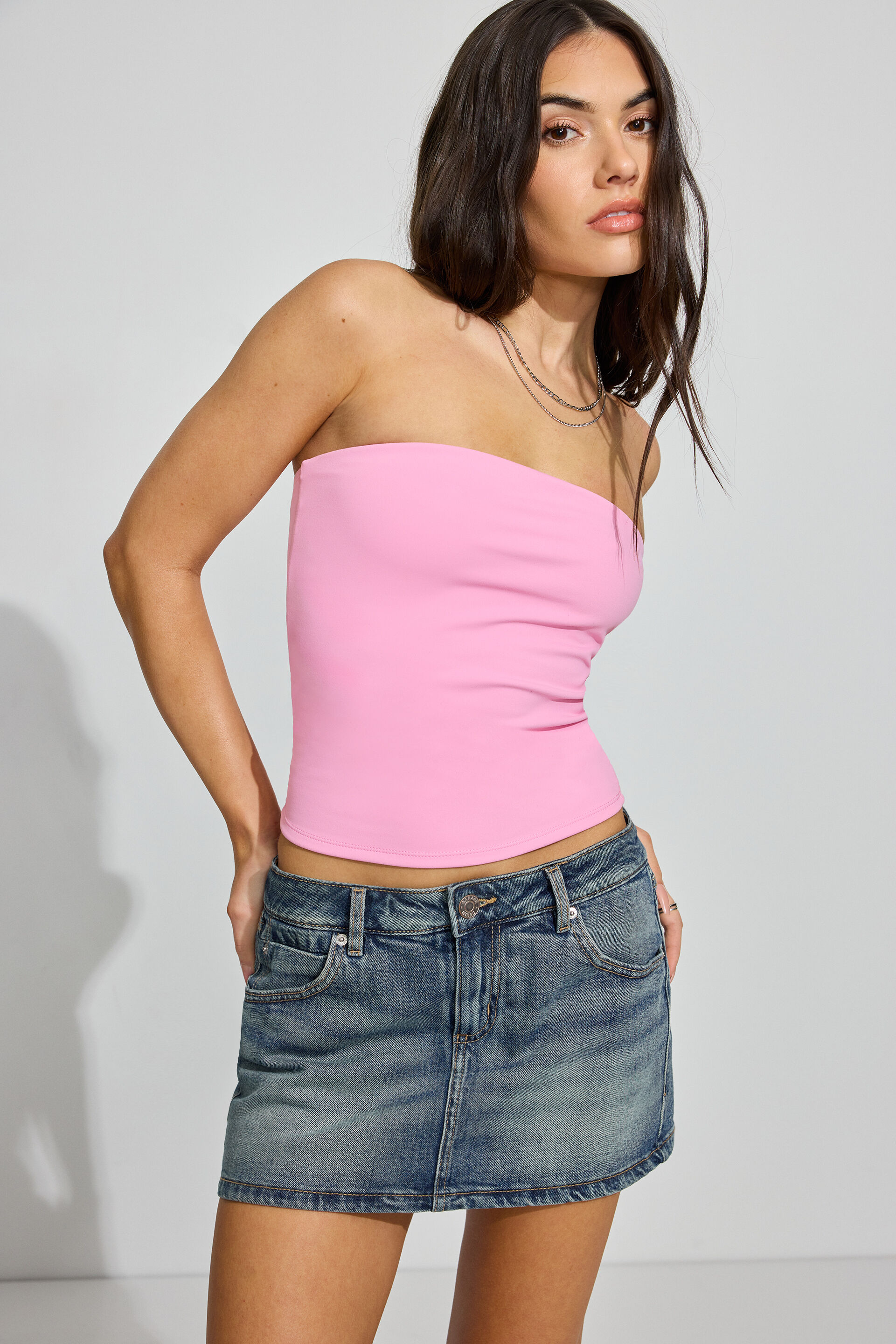 100095729_0BG_alt1_1920x2880-4