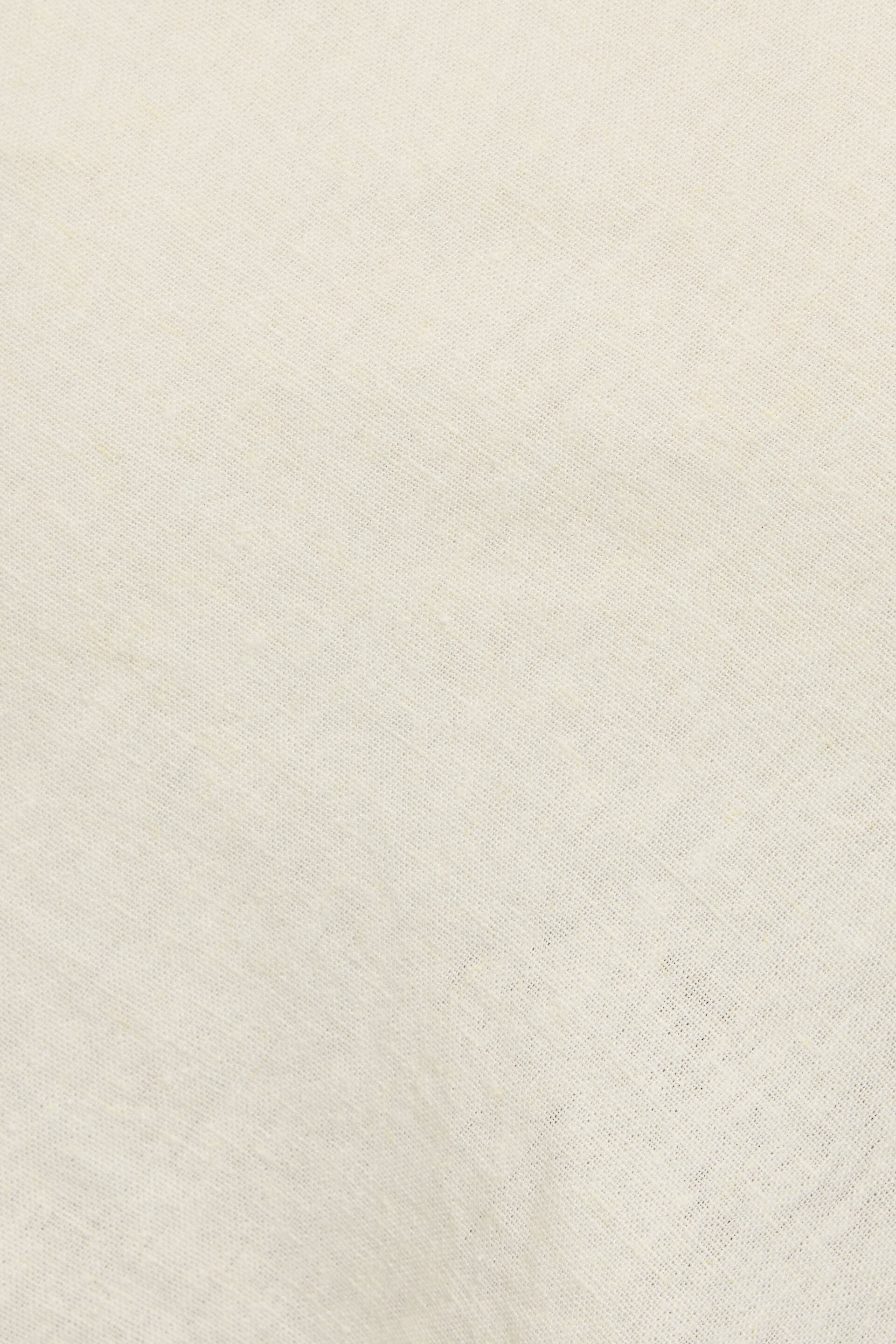 100096044_03G_alt4_1920x2880