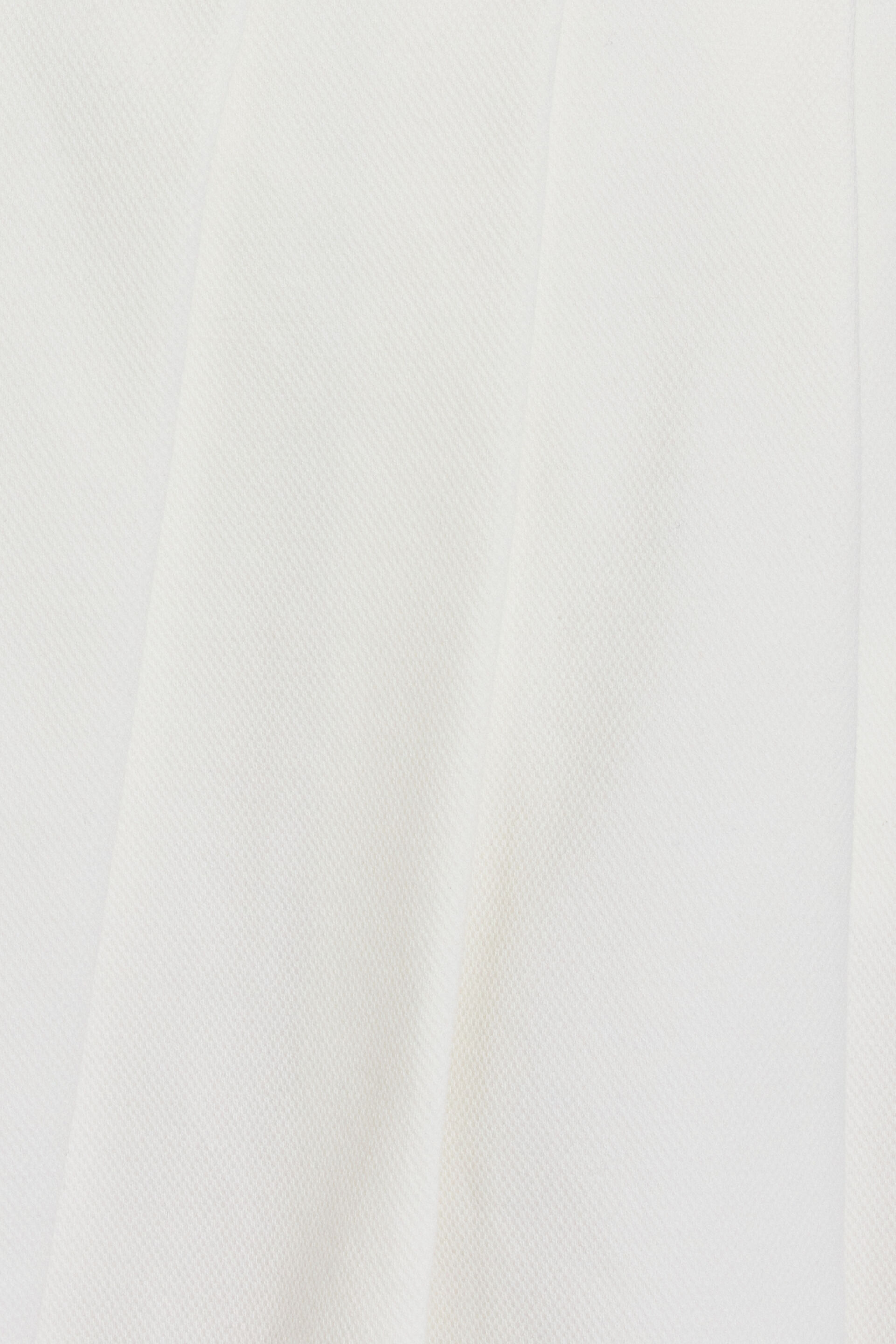 100096331_03G_alt5_1920x2880-3