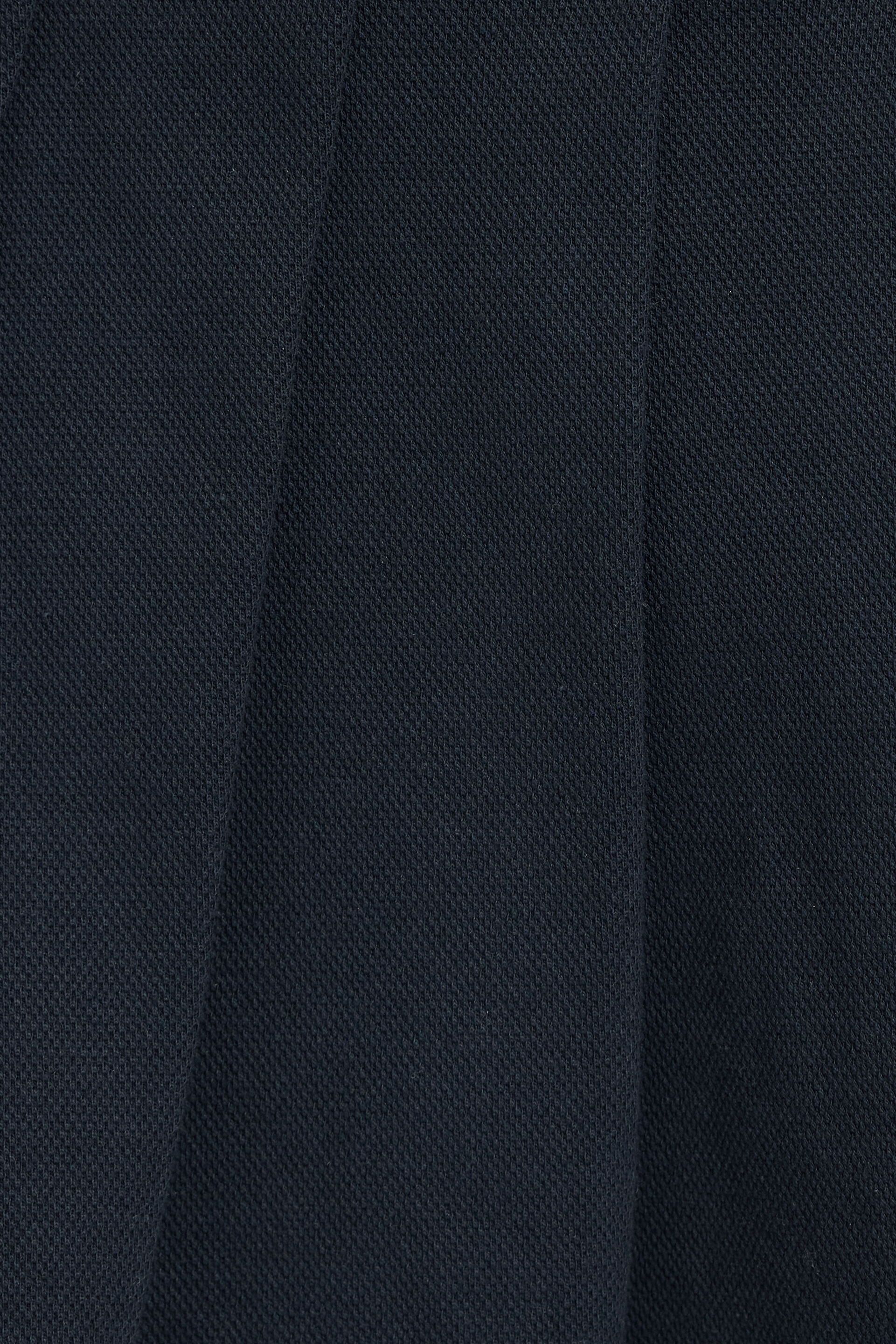 100096331_06G_alt5_1920x2880