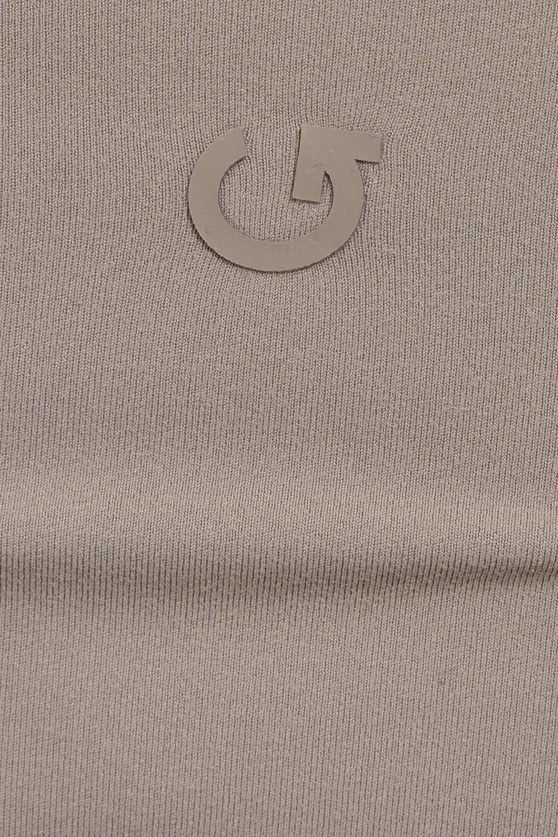 100096642_7YD_alt5_1920x2880-8