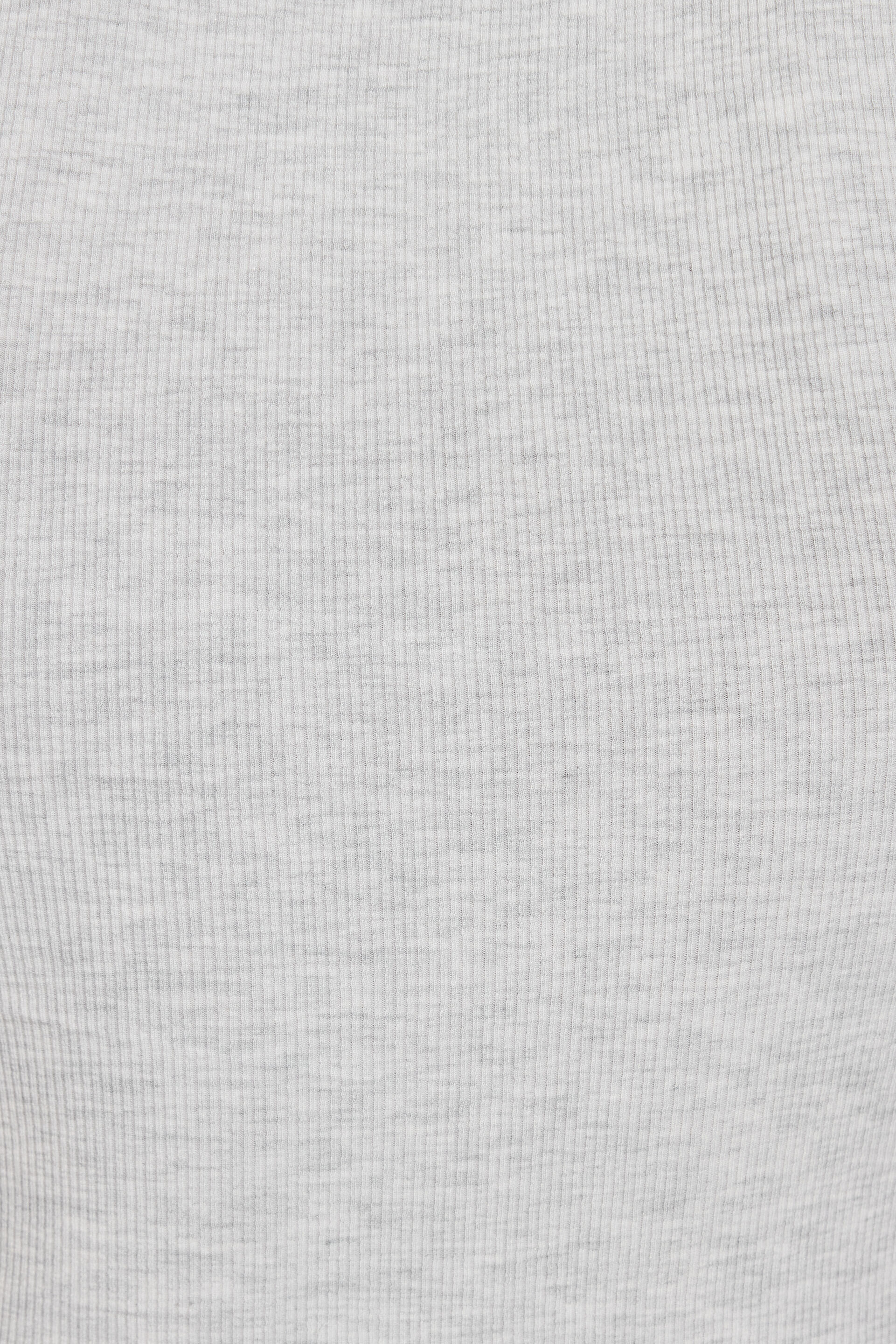 100096876_18X_alt4_1920x2880-2