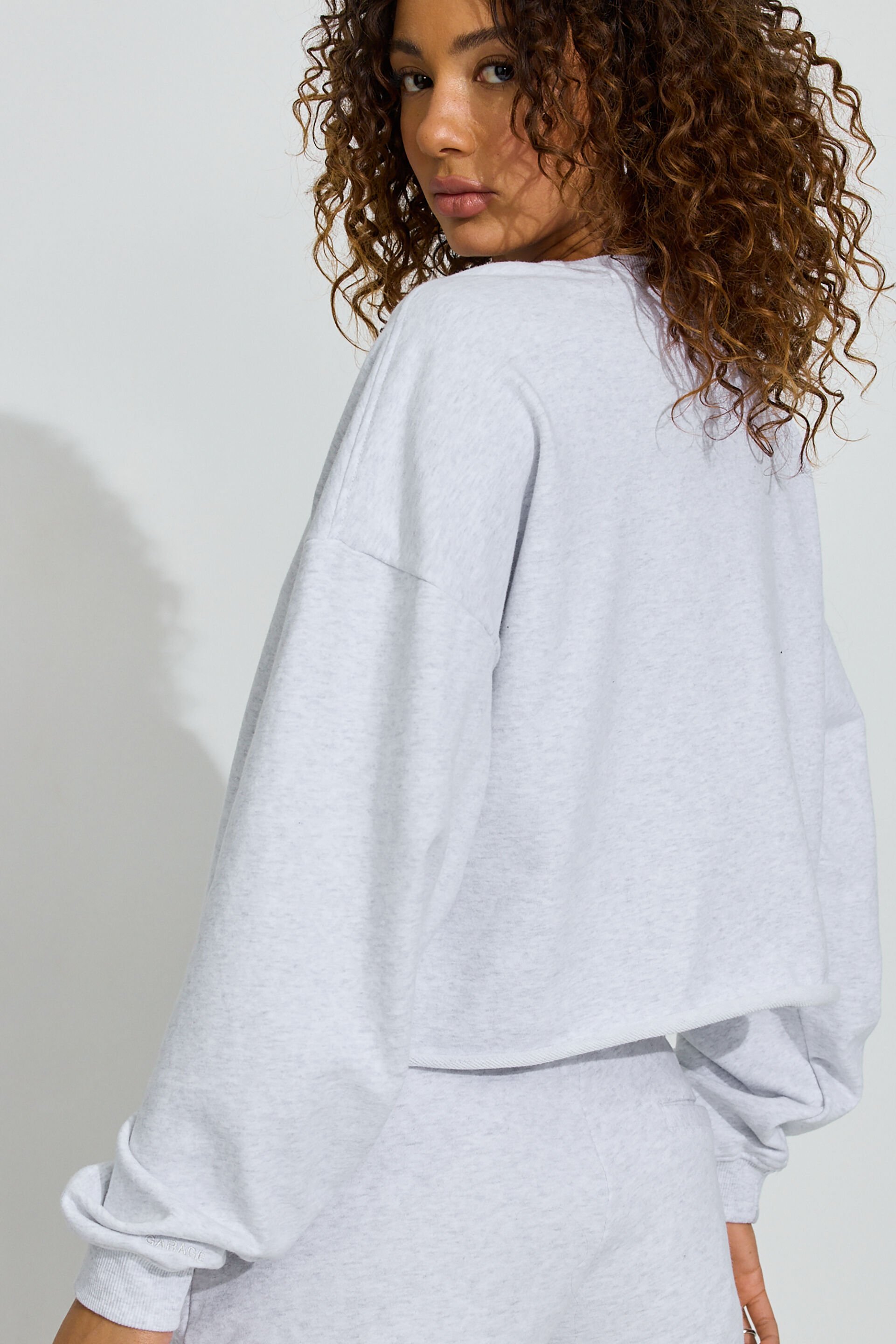 100096888_18X_alt3_1920x2880-7