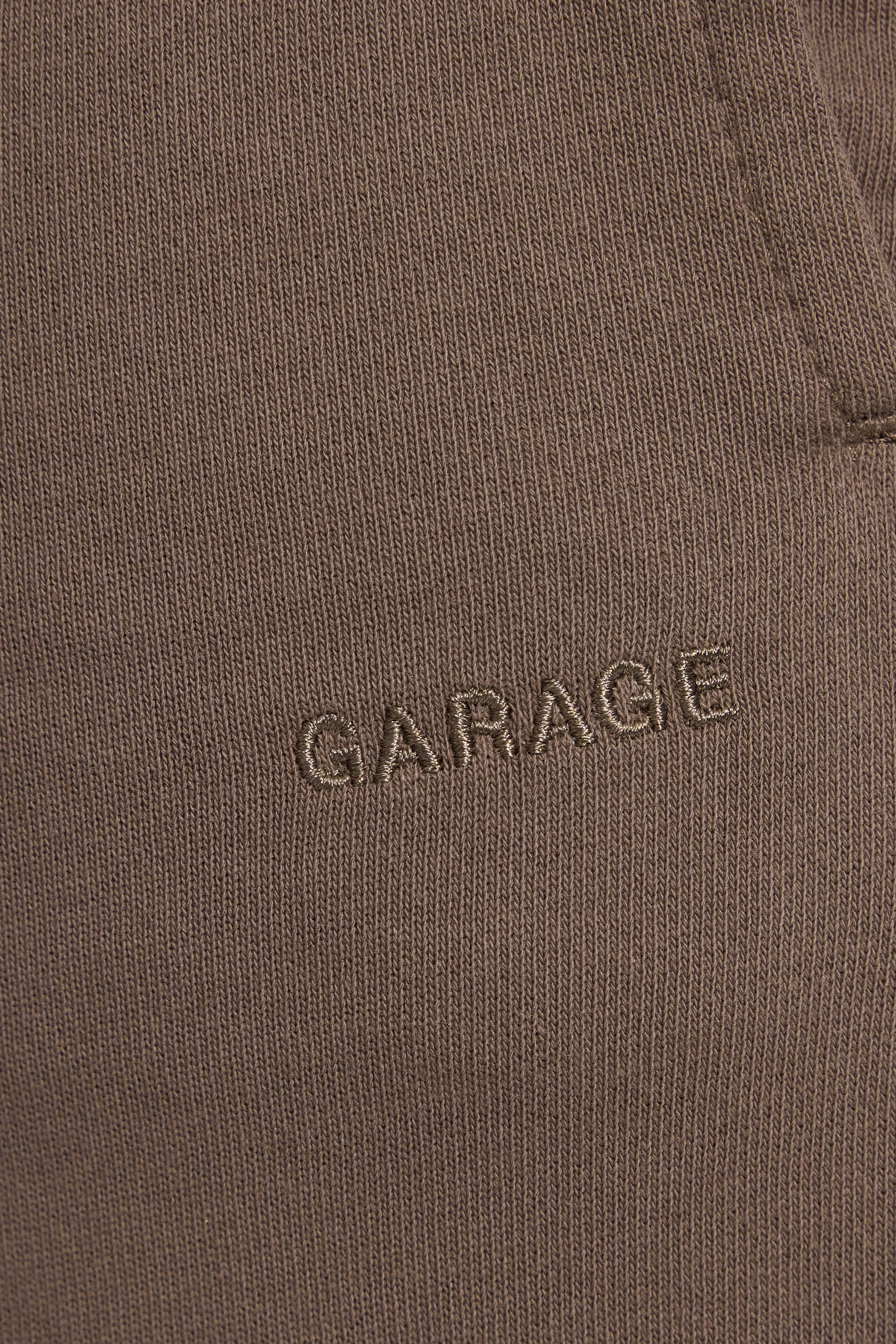 100097131_84G_alt4_1920x2880-9