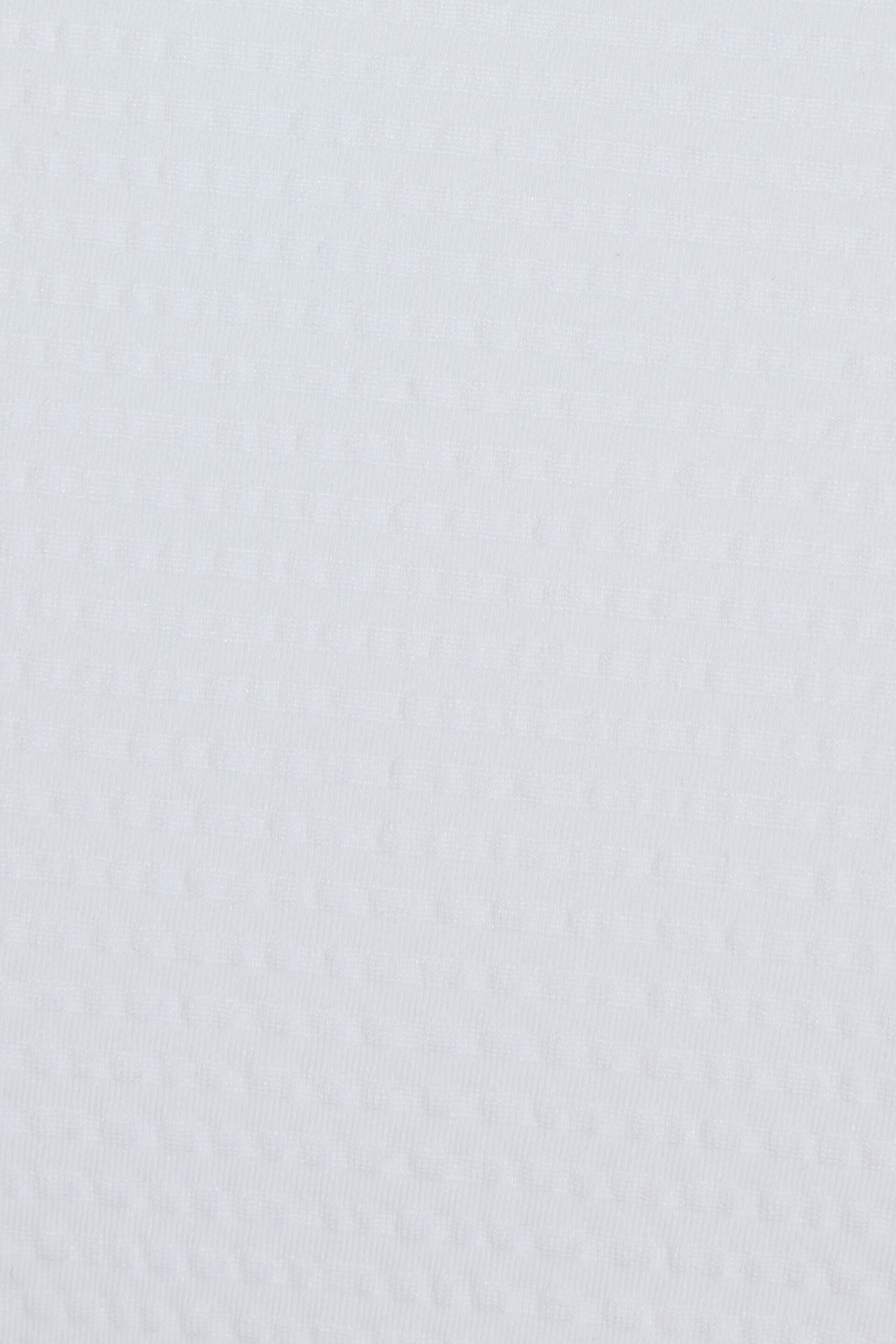 100097217_04N_alt3_1920x2880