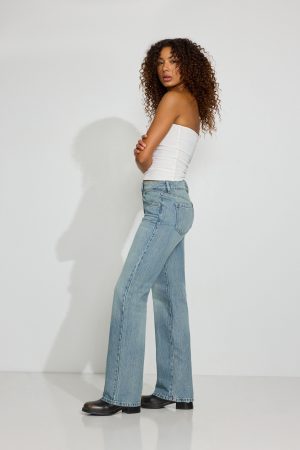 90s Straight Jeans