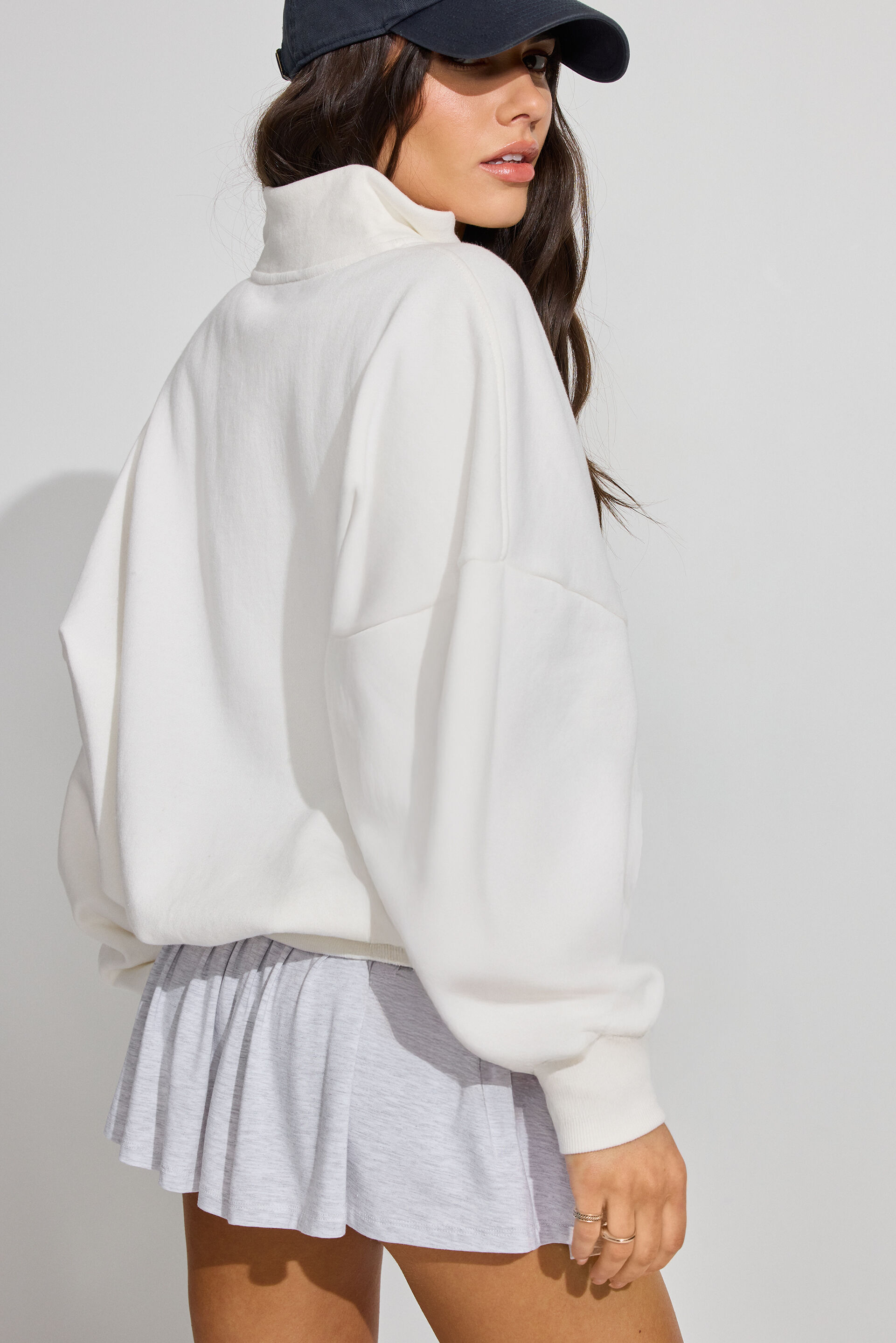 100097792_03G_alt4_1920x2880-2