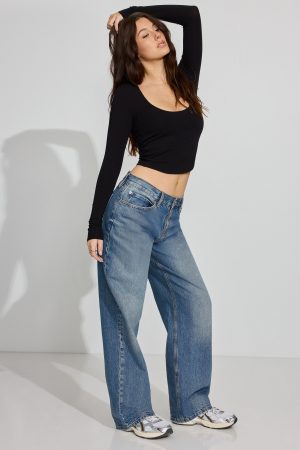 Scoop Neck Long Sleeve Top