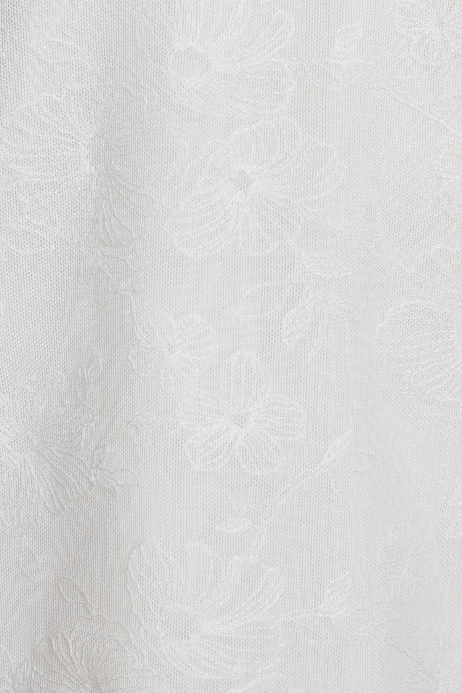 100098611_80X_alt3_1920x2880