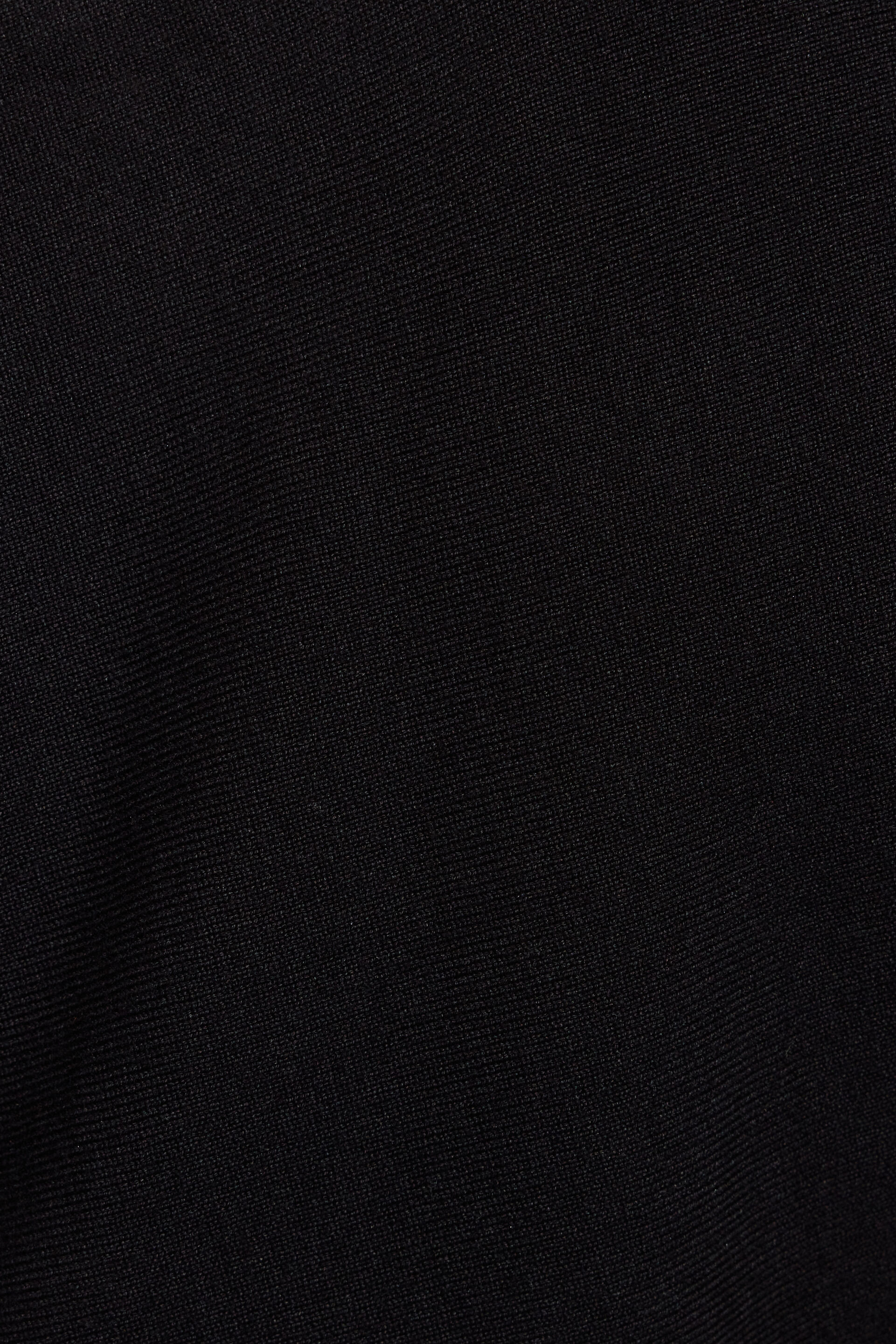 100098706_06V_alt3_1920x2880