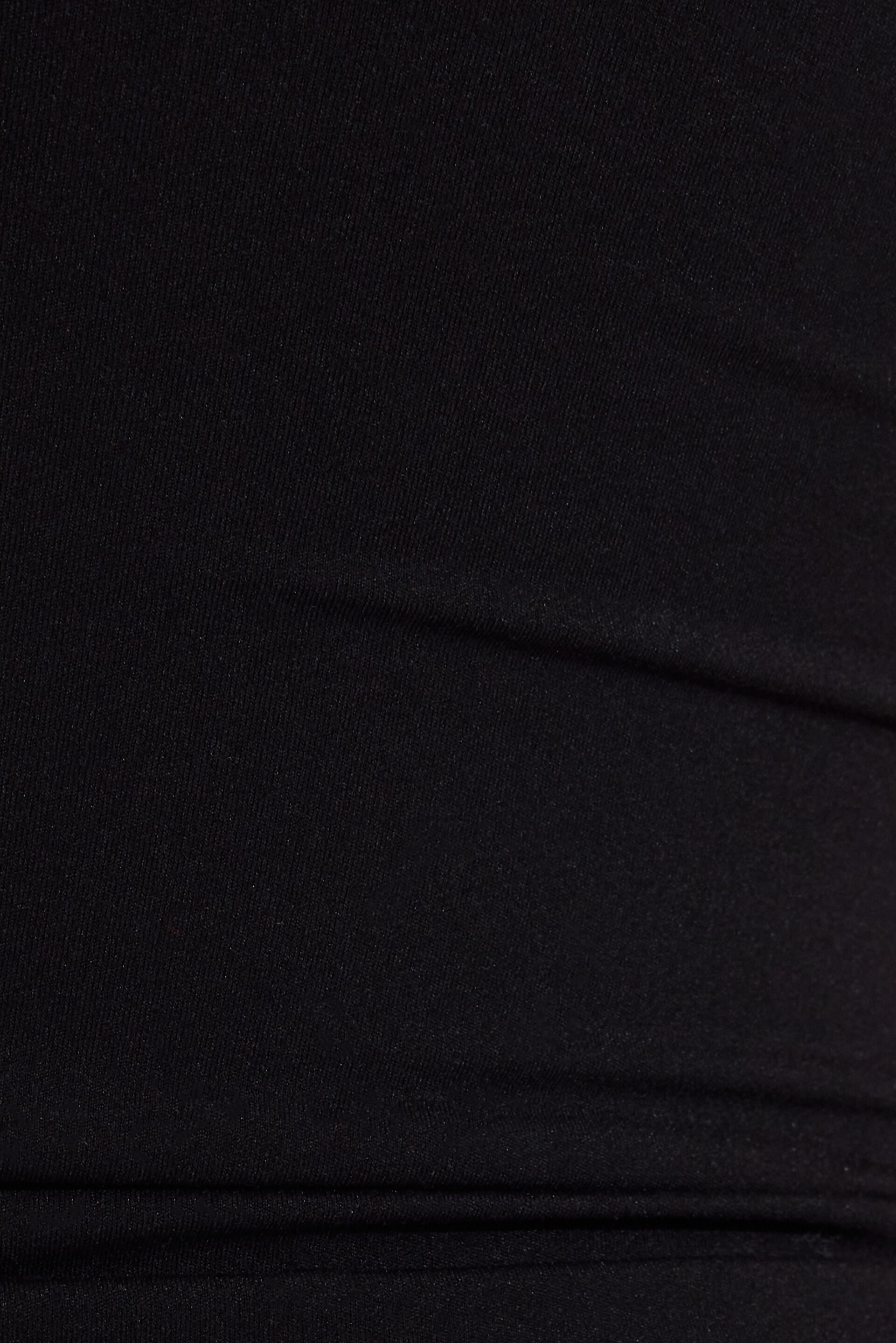 100100222_06V_alt4_1920x2880-4