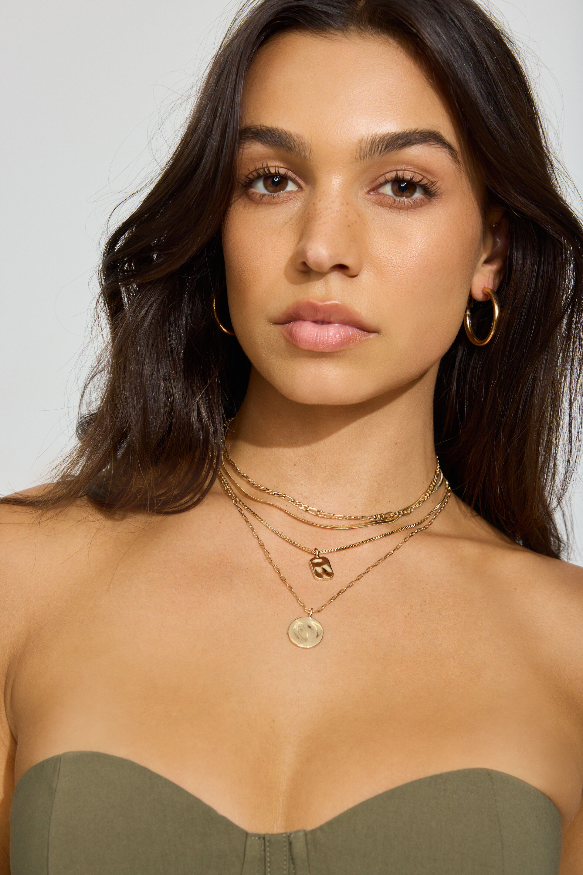 100100549_2DA_1920x2880-2