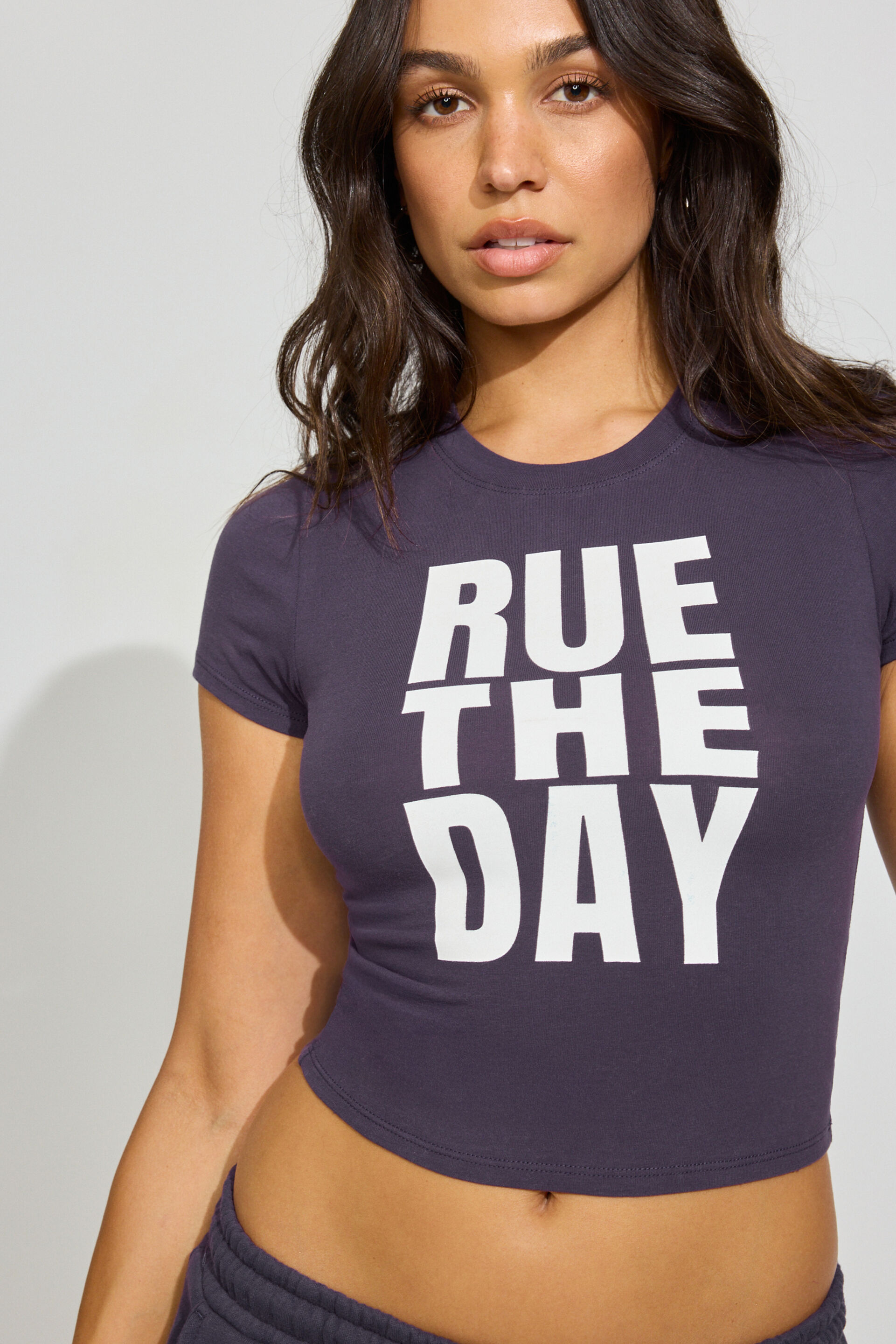 100100556_8FS_alt1_1920x2880-1